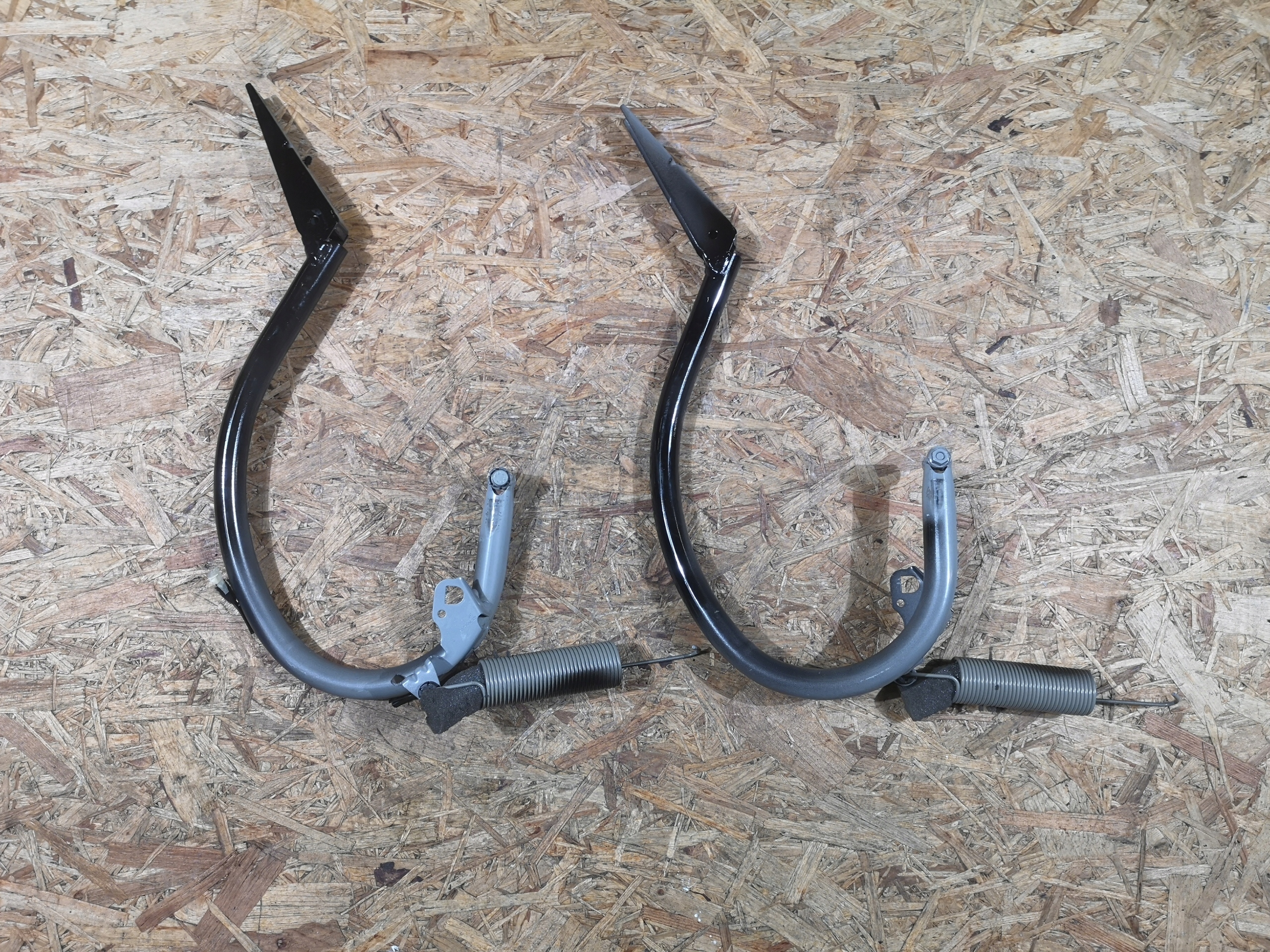 A212 750 - Петля петли багажника Mercedes W212 седан