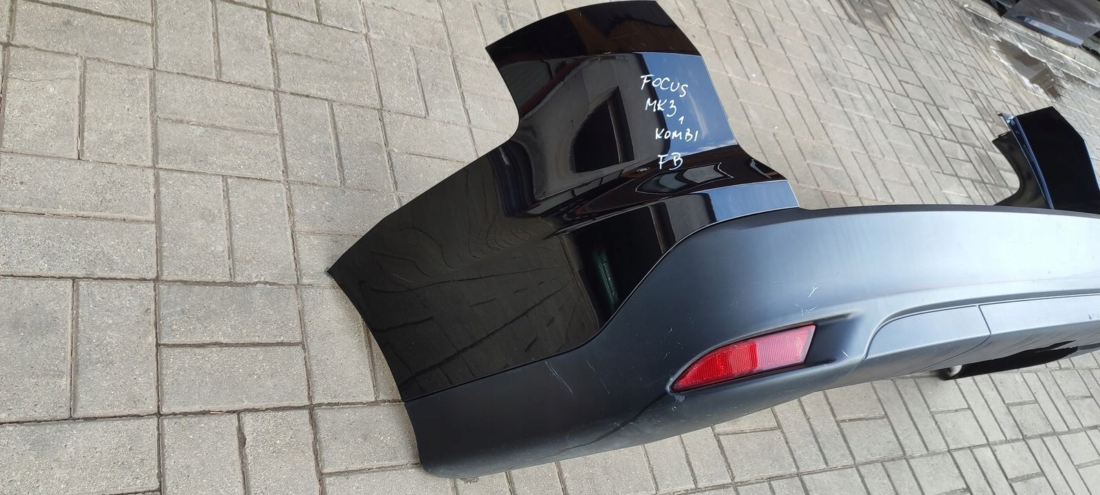 bumper rear part rear Ford Focus MK3 kombi FB
