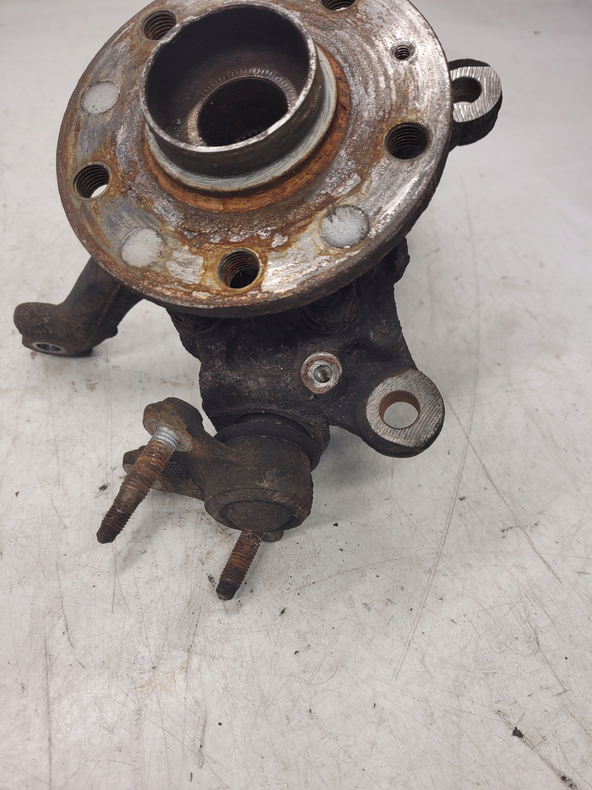 swing right front AUDI A3 8PLIFT VW 1K0407256A