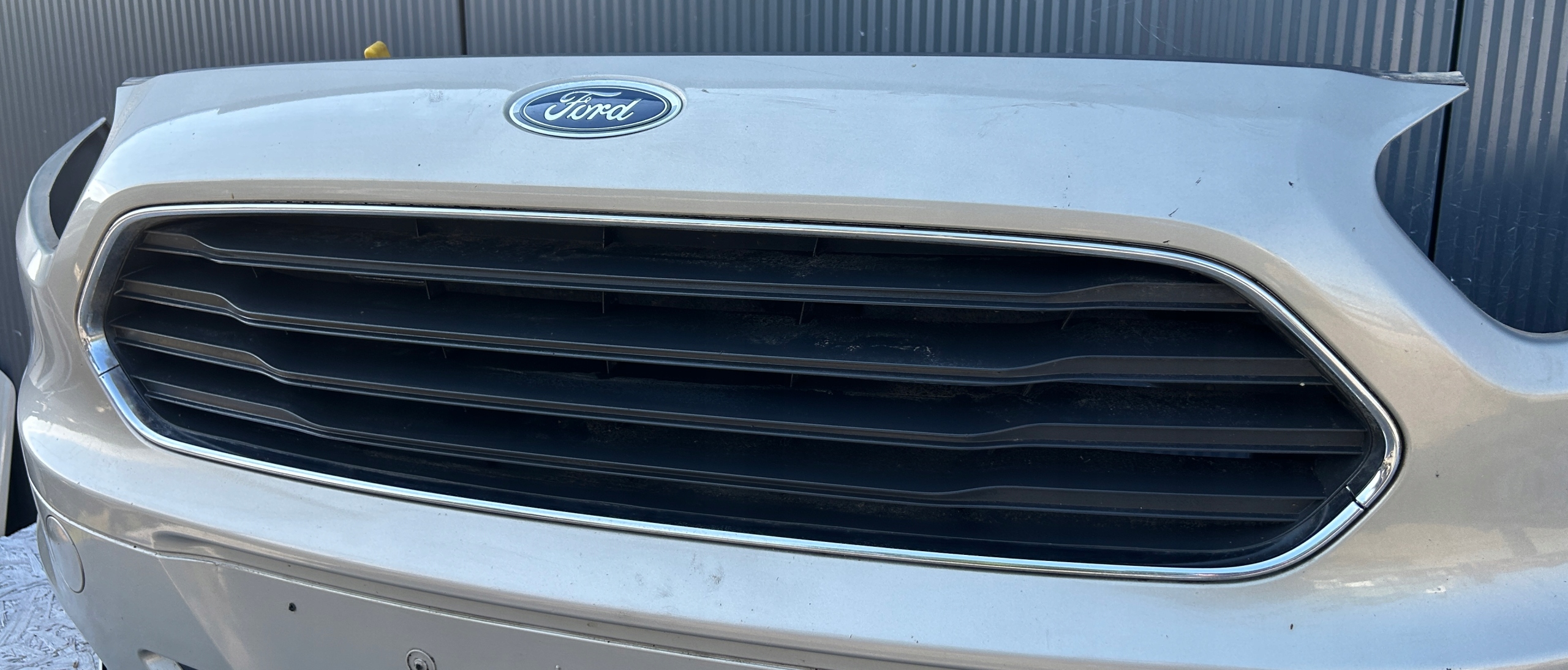bumper front complete FORD TOURNEO COURIER MK1 14- TECTONIC SILVER DKFC
