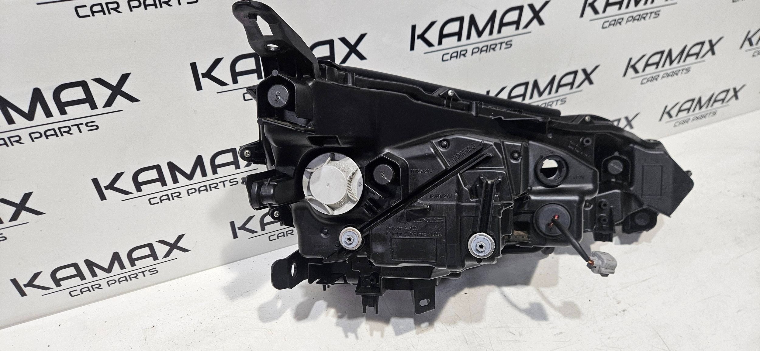 licht links vorne LED LEXUS UX 18- original EUROPA KOITO 76-41