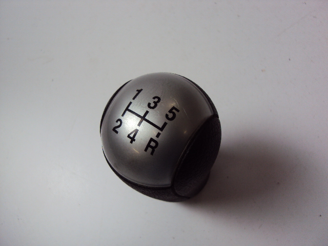 GAŁKA BIEGÓW FORD FOCUS MK2