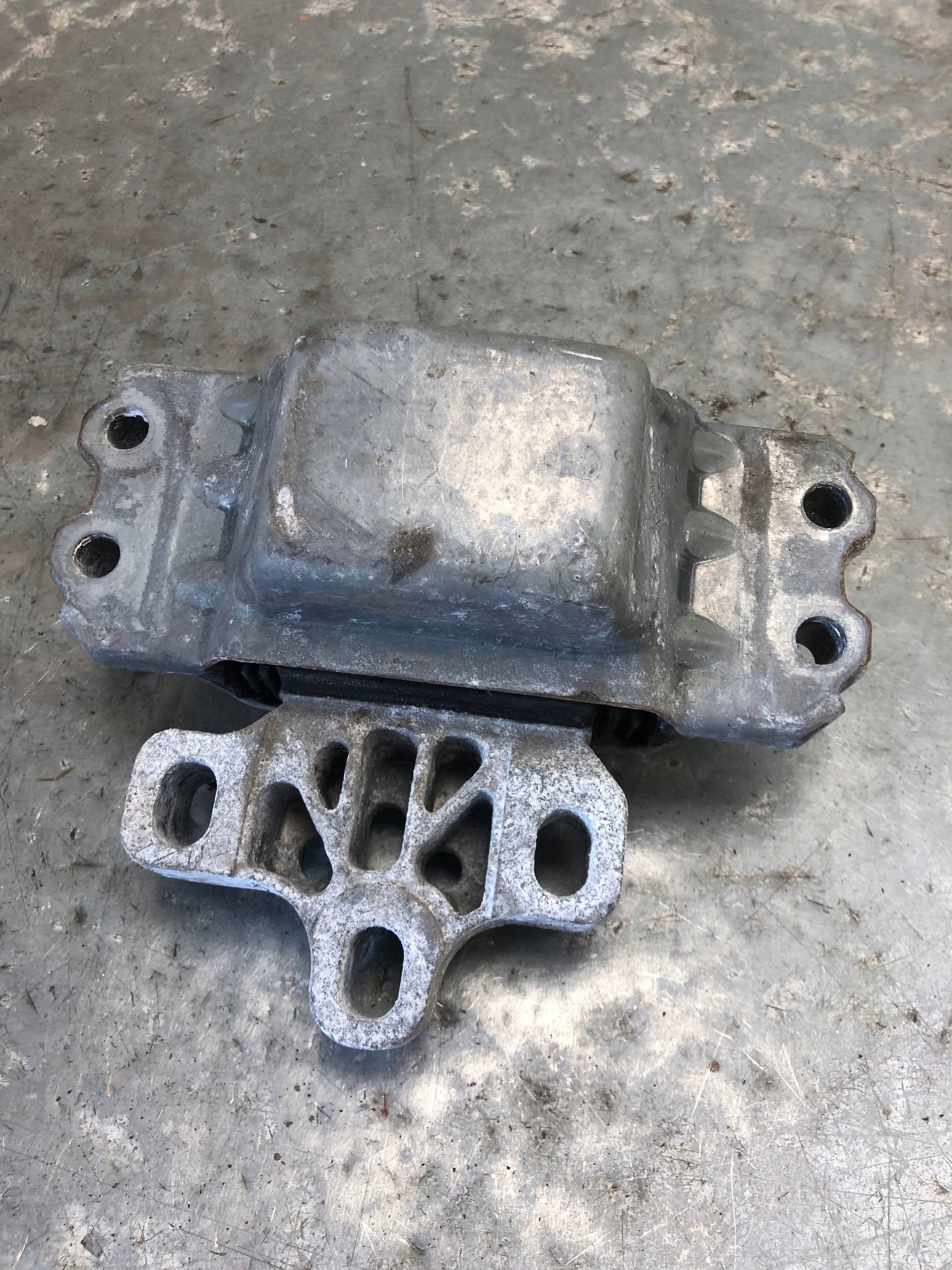 holder engine mount VW SHARAN 7N0199555B