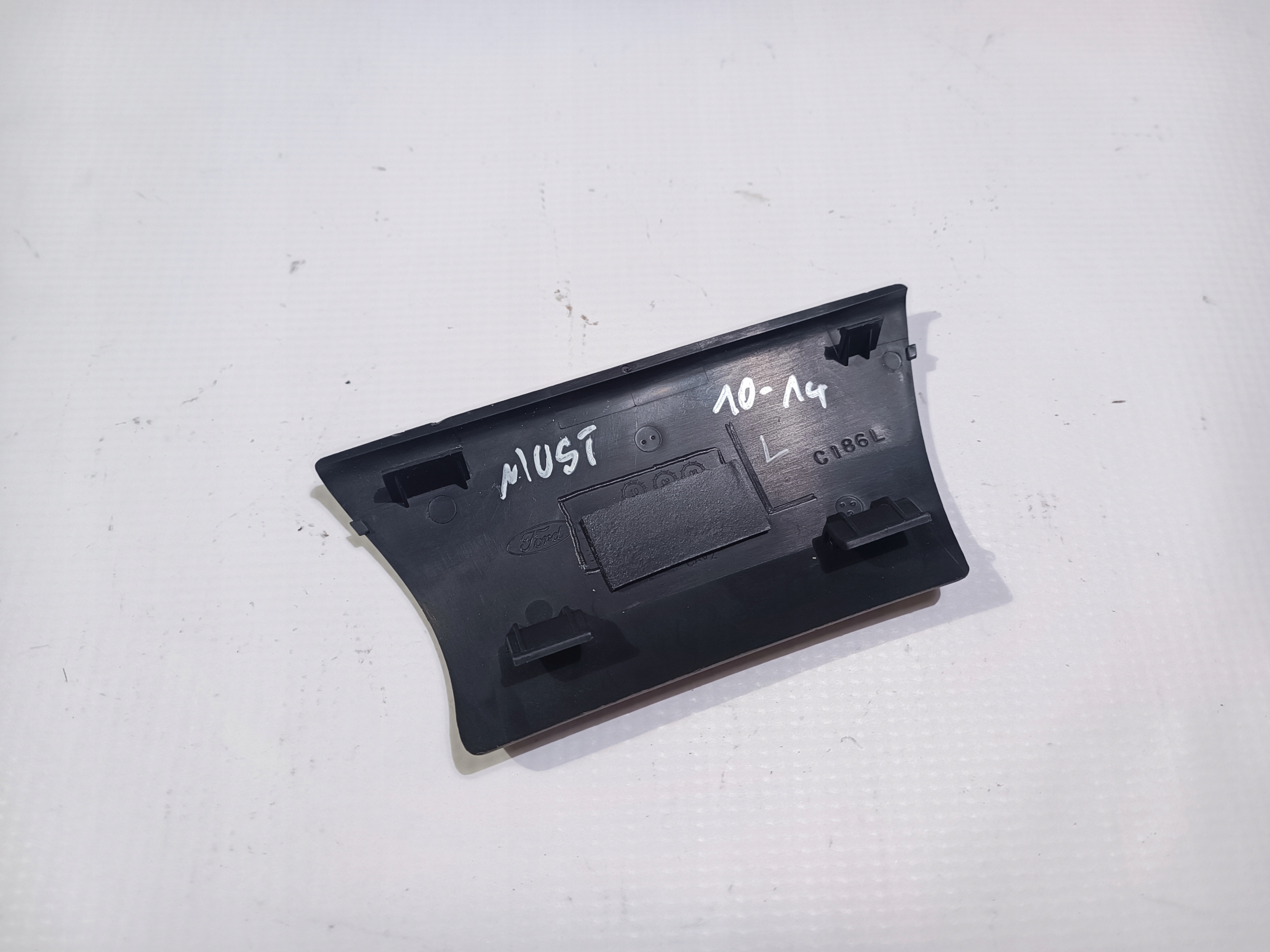 spoiler boczka door left of left Ford Mustang V 2010-2014