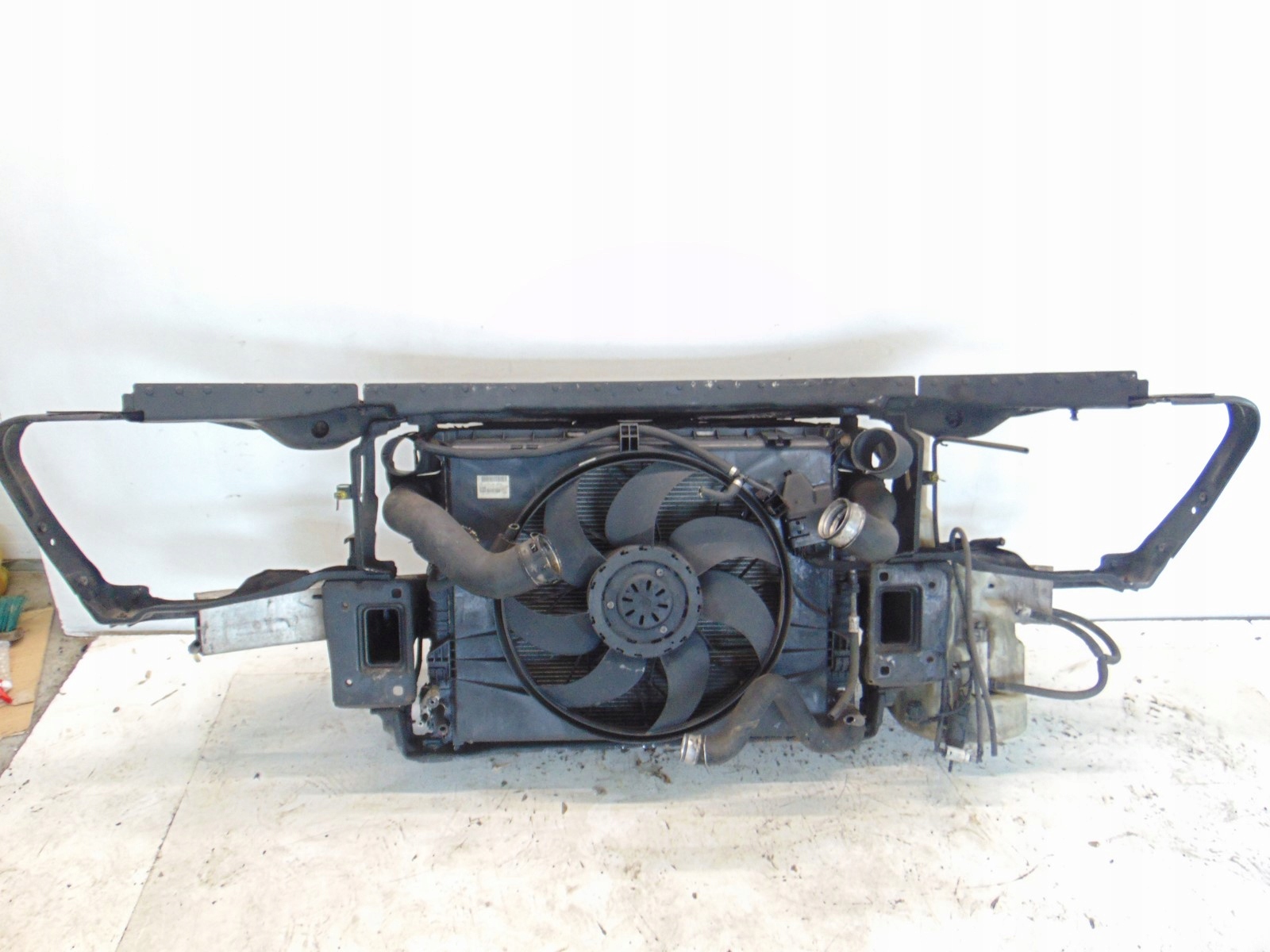 COMPLETE SUPPORT PANEL FOR RADIATORS PILLAR IRON MERCEDES W251 LIFT 3.0 CDI