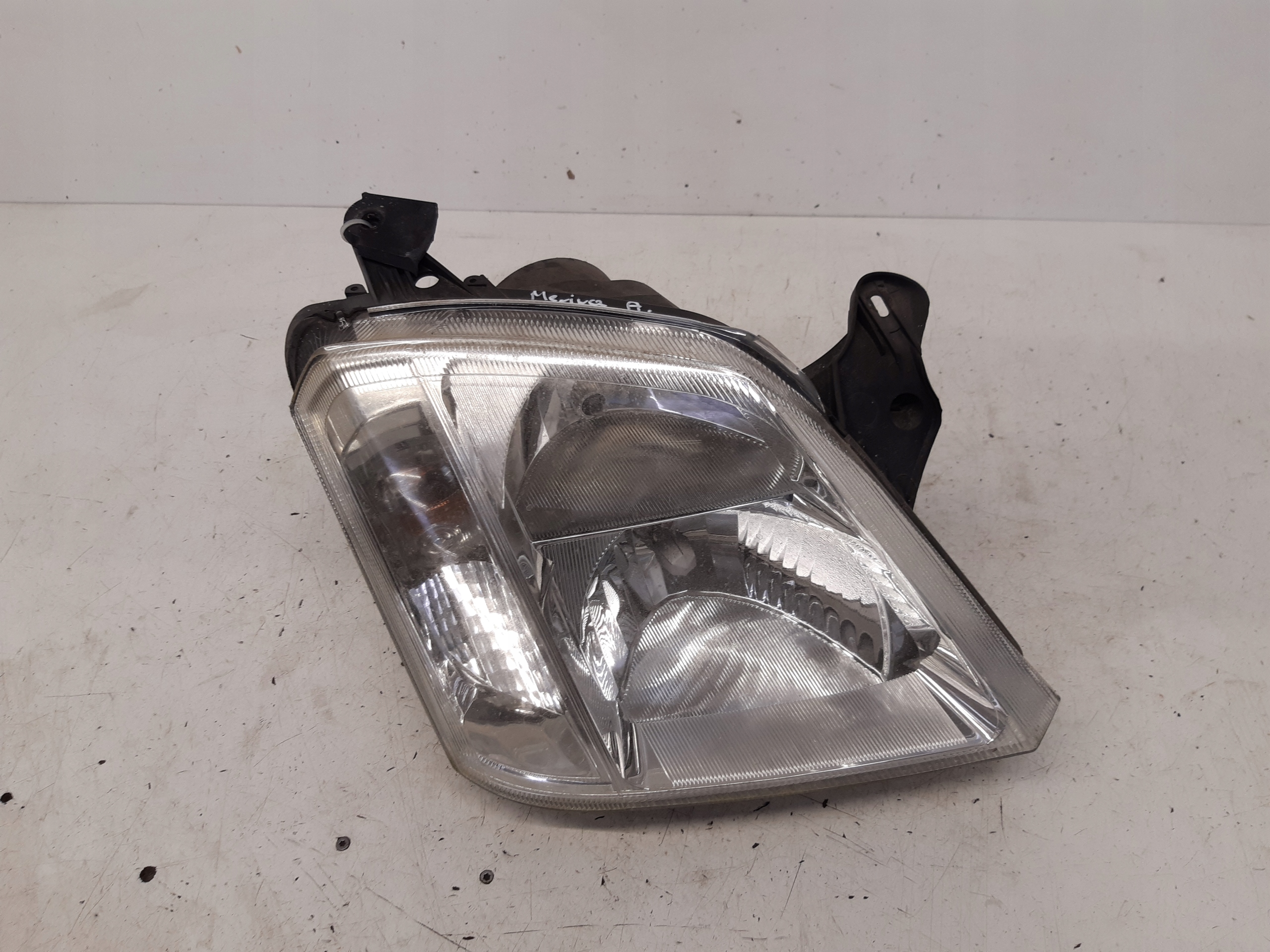 light right front europa 93321053 Opel Meriva A