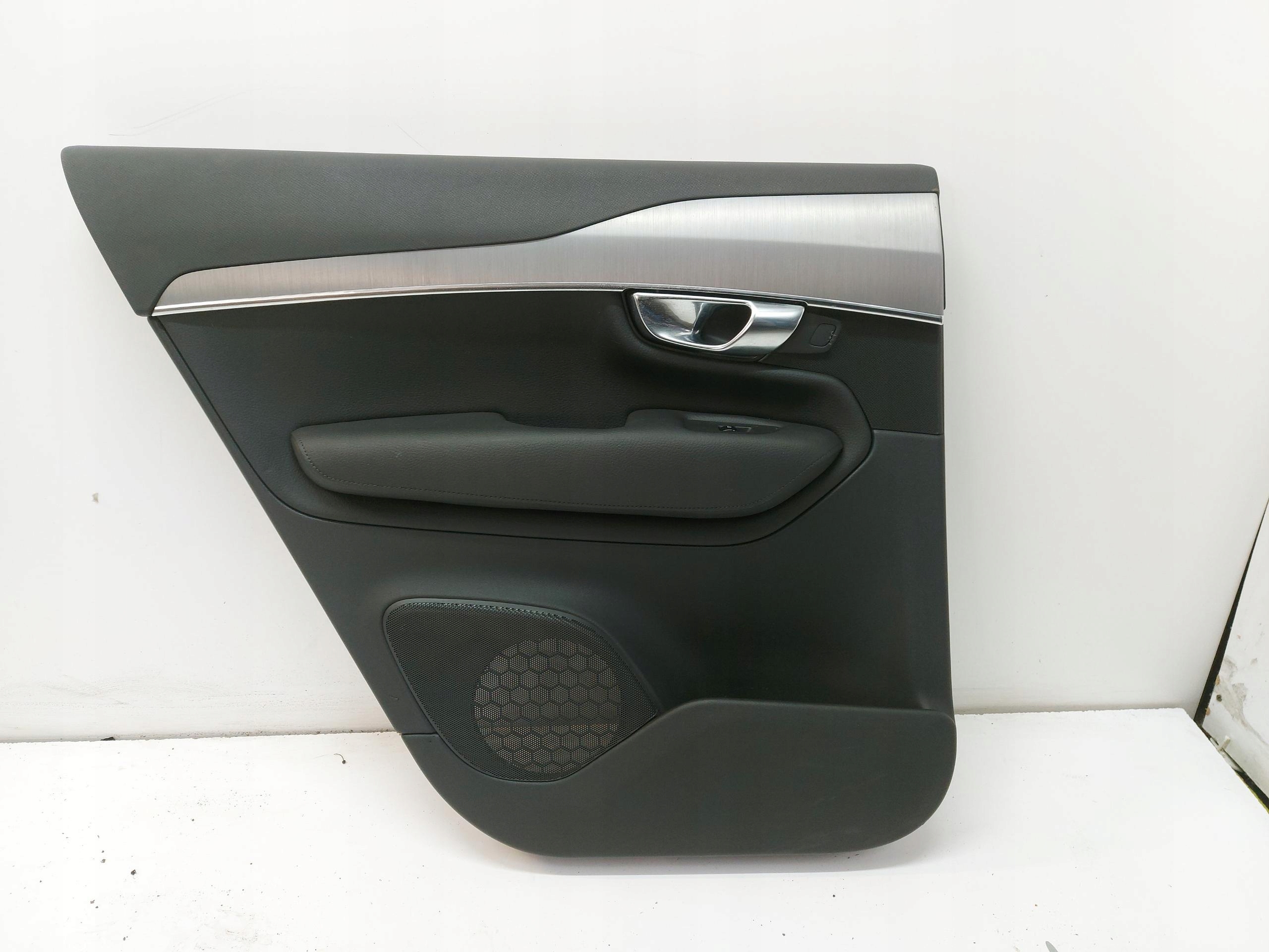 VOLVO XC90 II LIFT upholstery side door rear part left