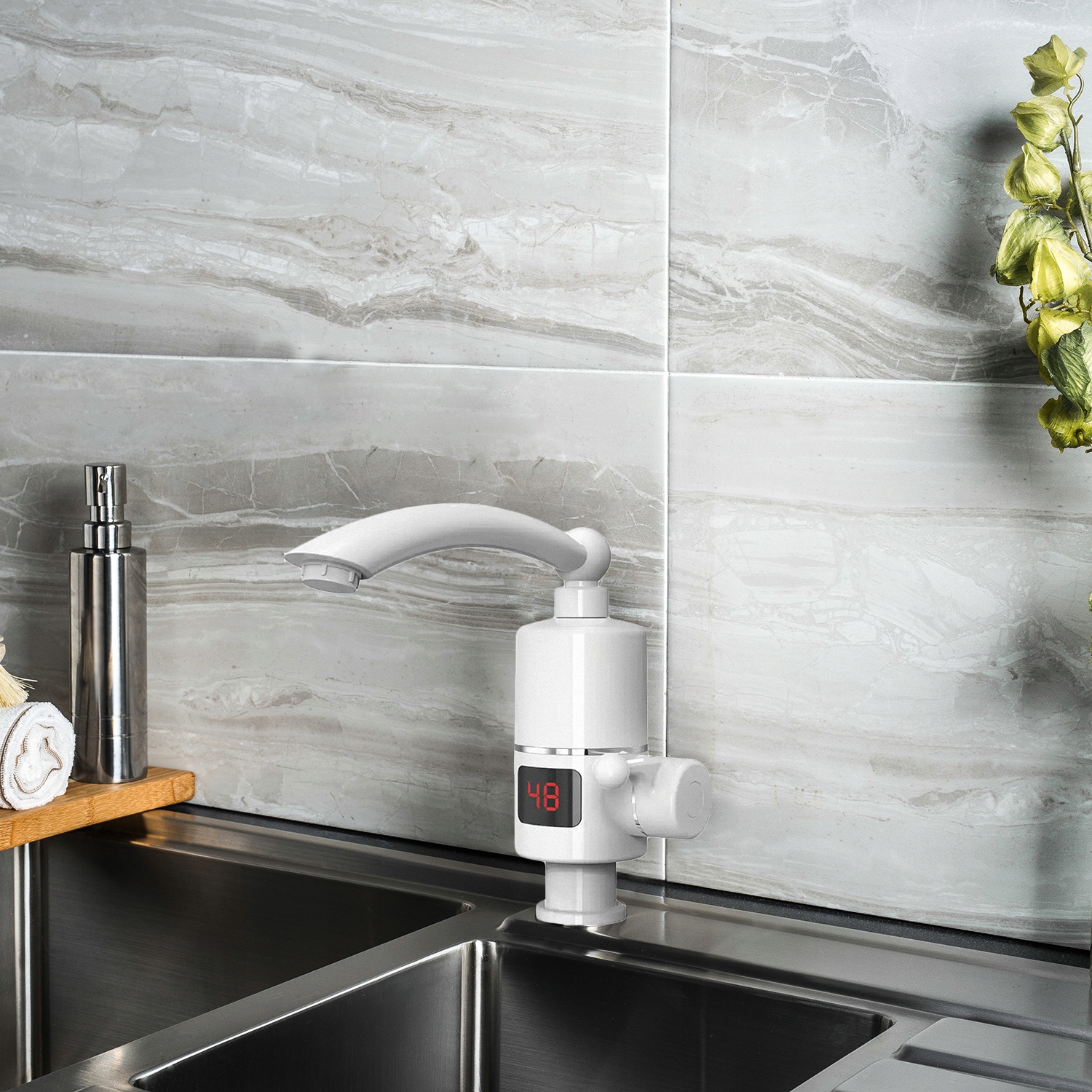 ELEKTRYCZNY PRZEPŁYWOWY PODGRZEWACZ WODY BATERIA ŁAZIENKOWA LCD 60 STOPNI Moc 3000 W