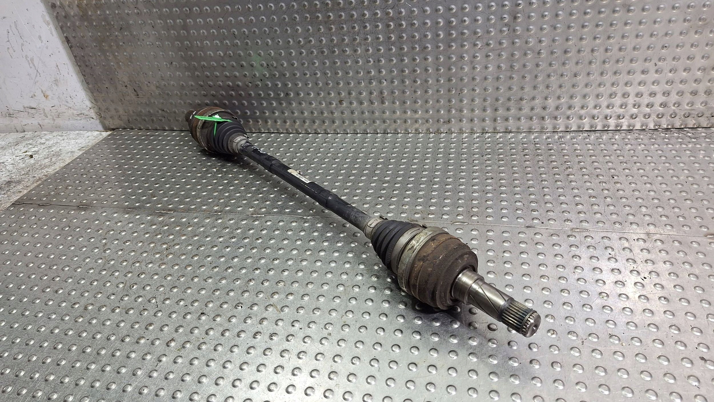 semi-axis left right rear part P30681132 VOLVO XC60 II XC70 II 2.4 D5
