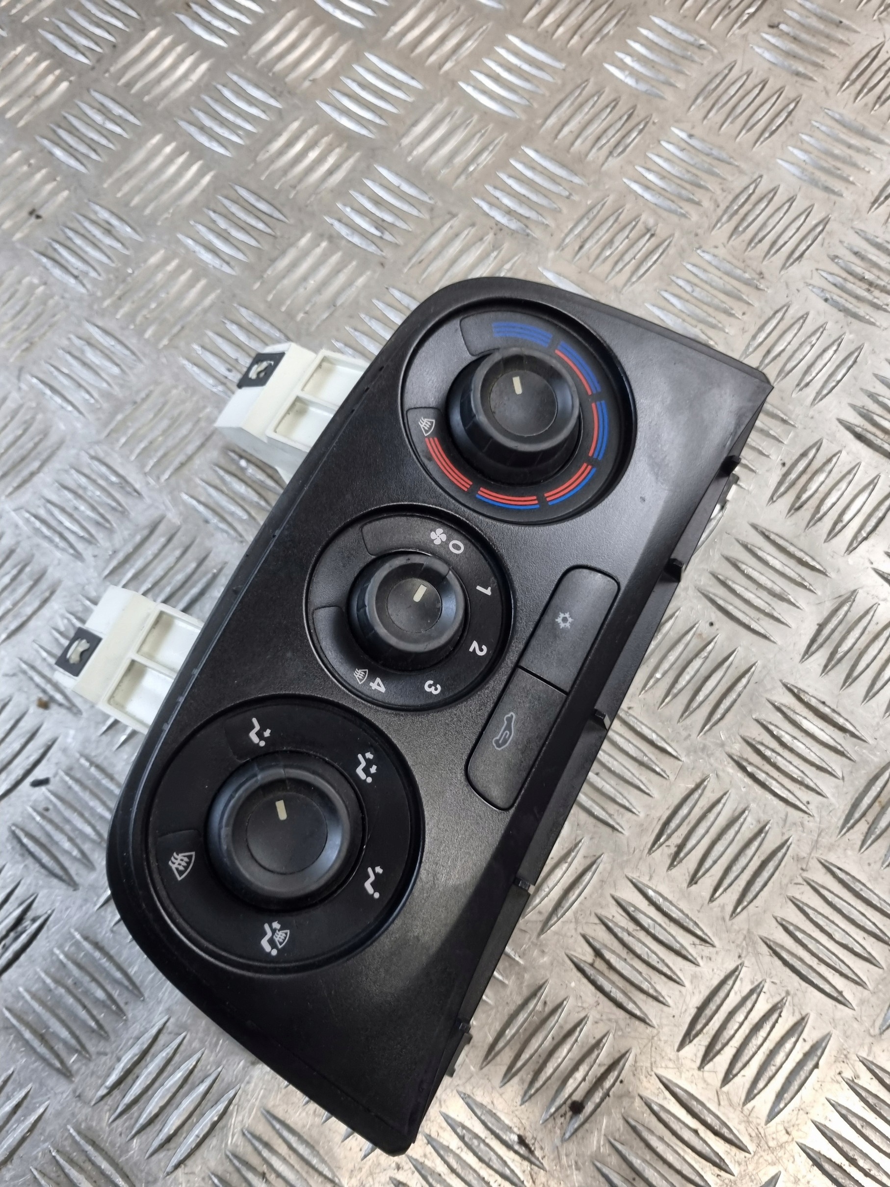 PANEL rešetka ventilacije FIAT DOBLO II