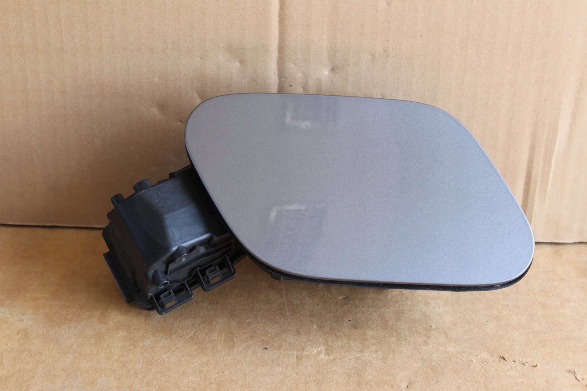 RENAULT GRAND SCENIC IV KLAPKA WLEWU PALIWA