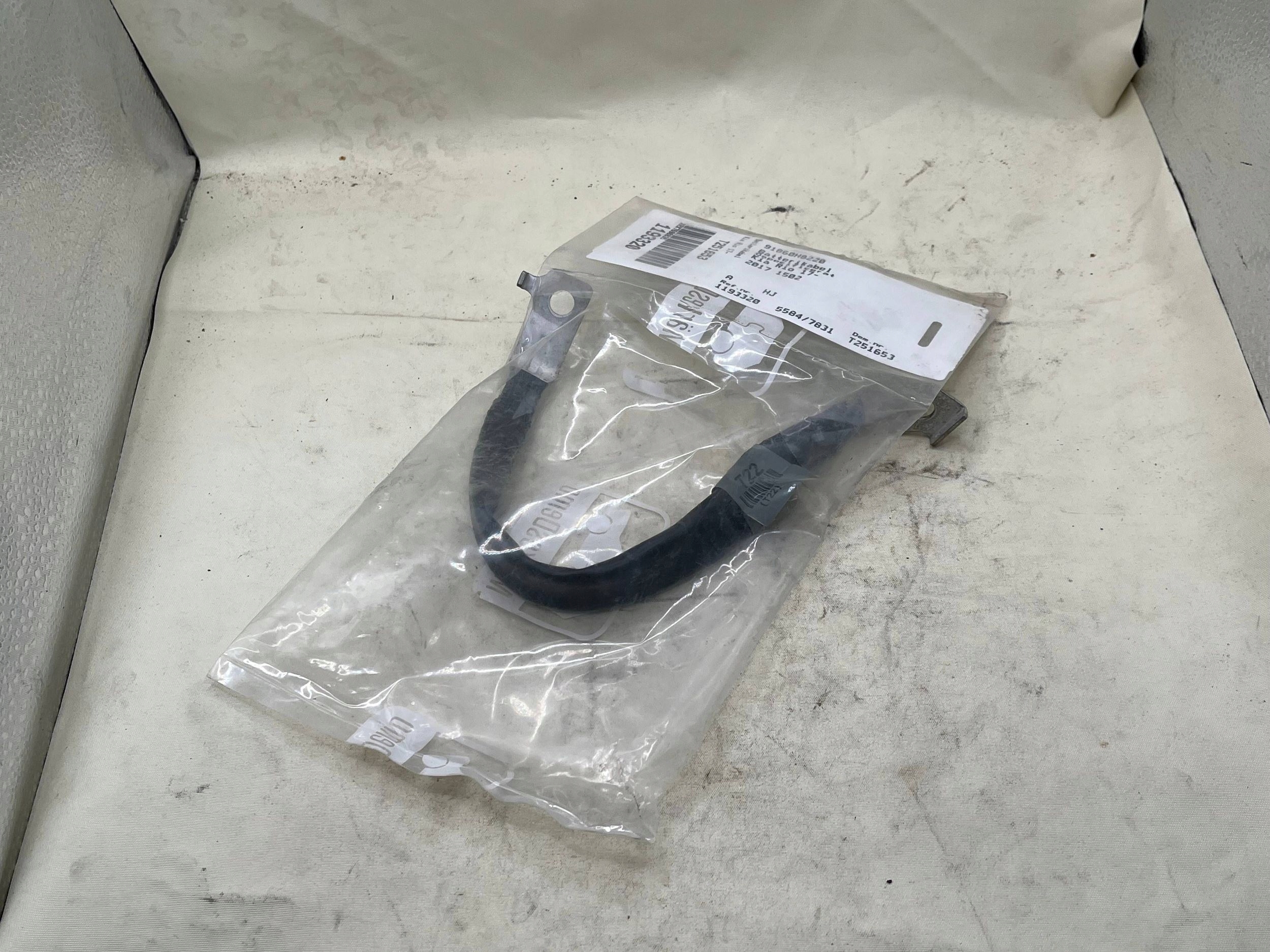 kabelbaum kabelsatz KLEMY AKUMULATORA KIA OEM 91860H8220 !J