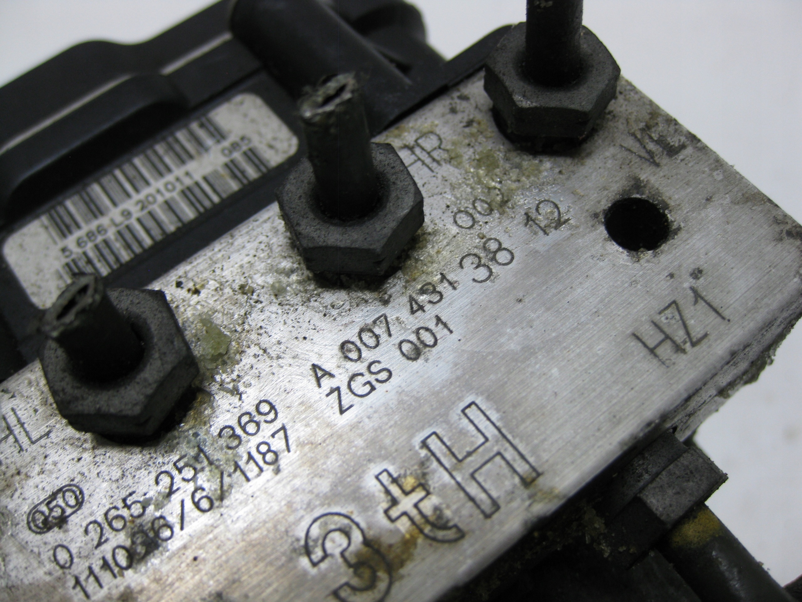 MERCEDES SPRINTER 906 control unit pump ABS 0265951522 A0074313812 0265251369