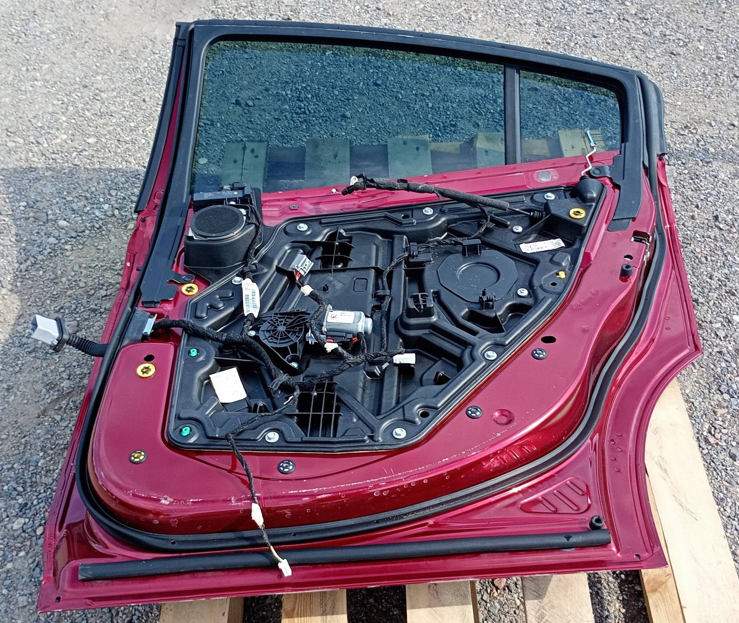 door right rear part rear. right complete Dodge Charger 2015
