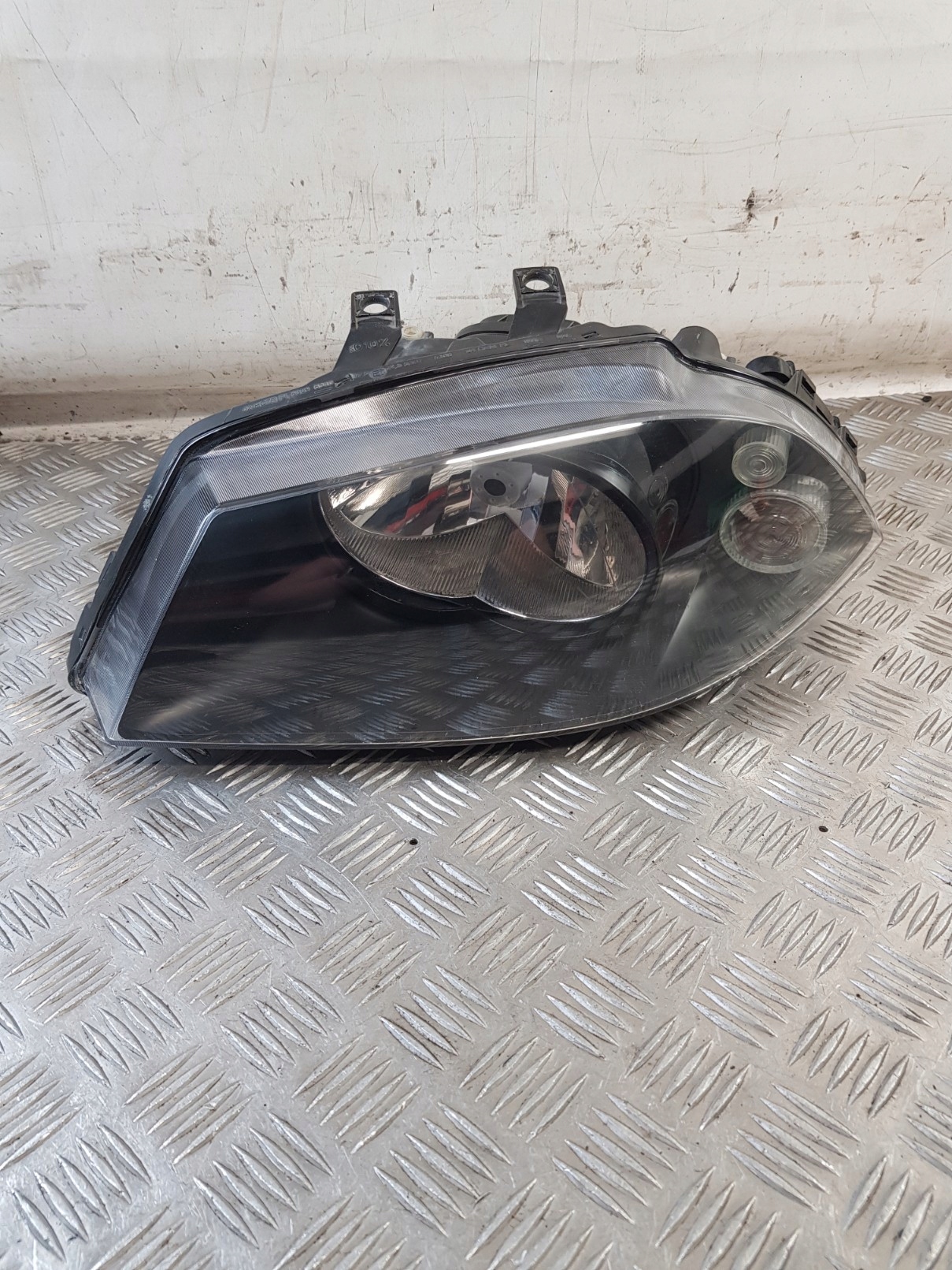light left front 6L1941751M SEAT CORDOBA 05R