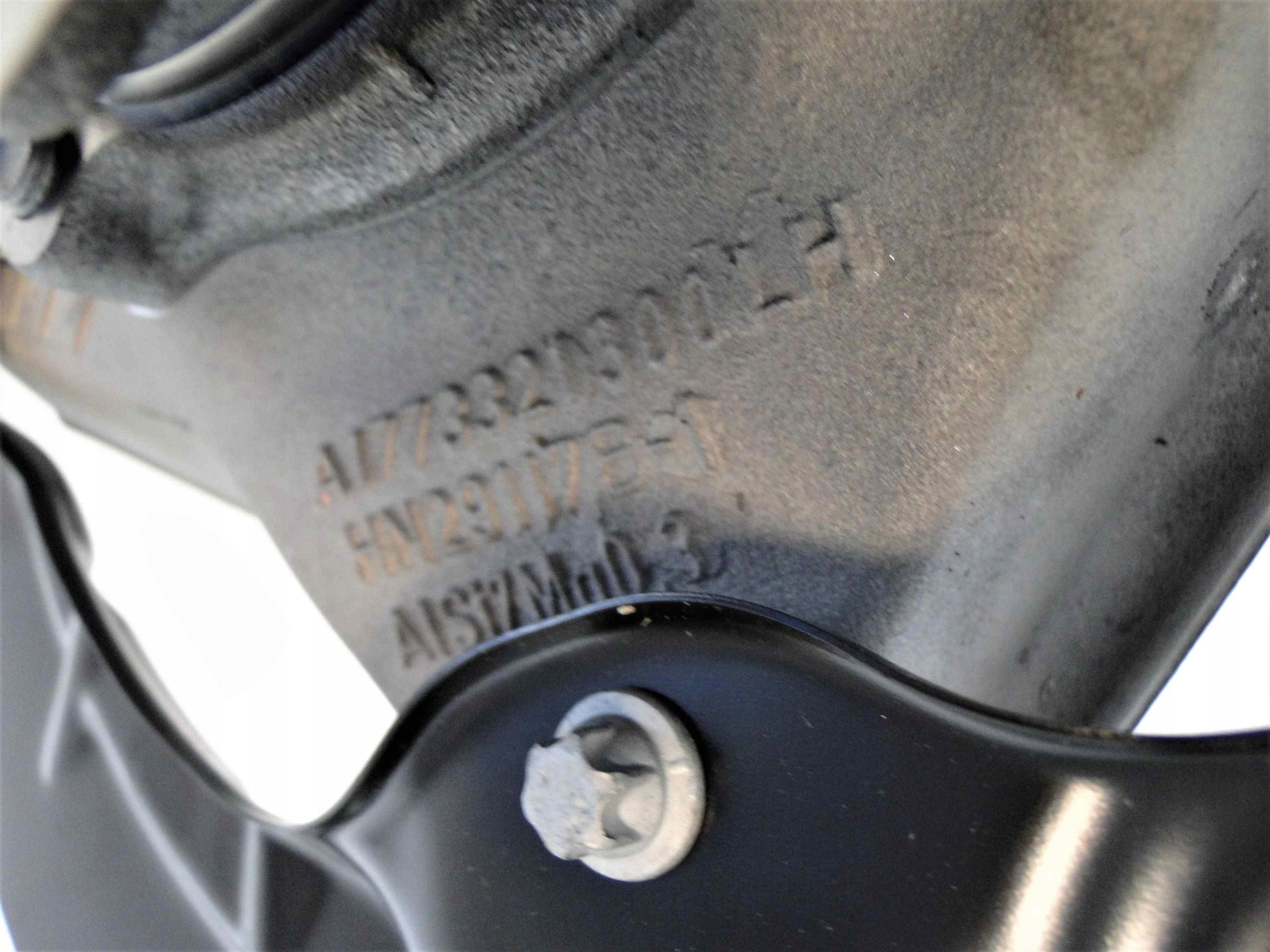 MERCEDES W177 177 ZWROTNICA LEWA PRZÓD 35 AMG 4x4 Strona zabudowy przednie lewe