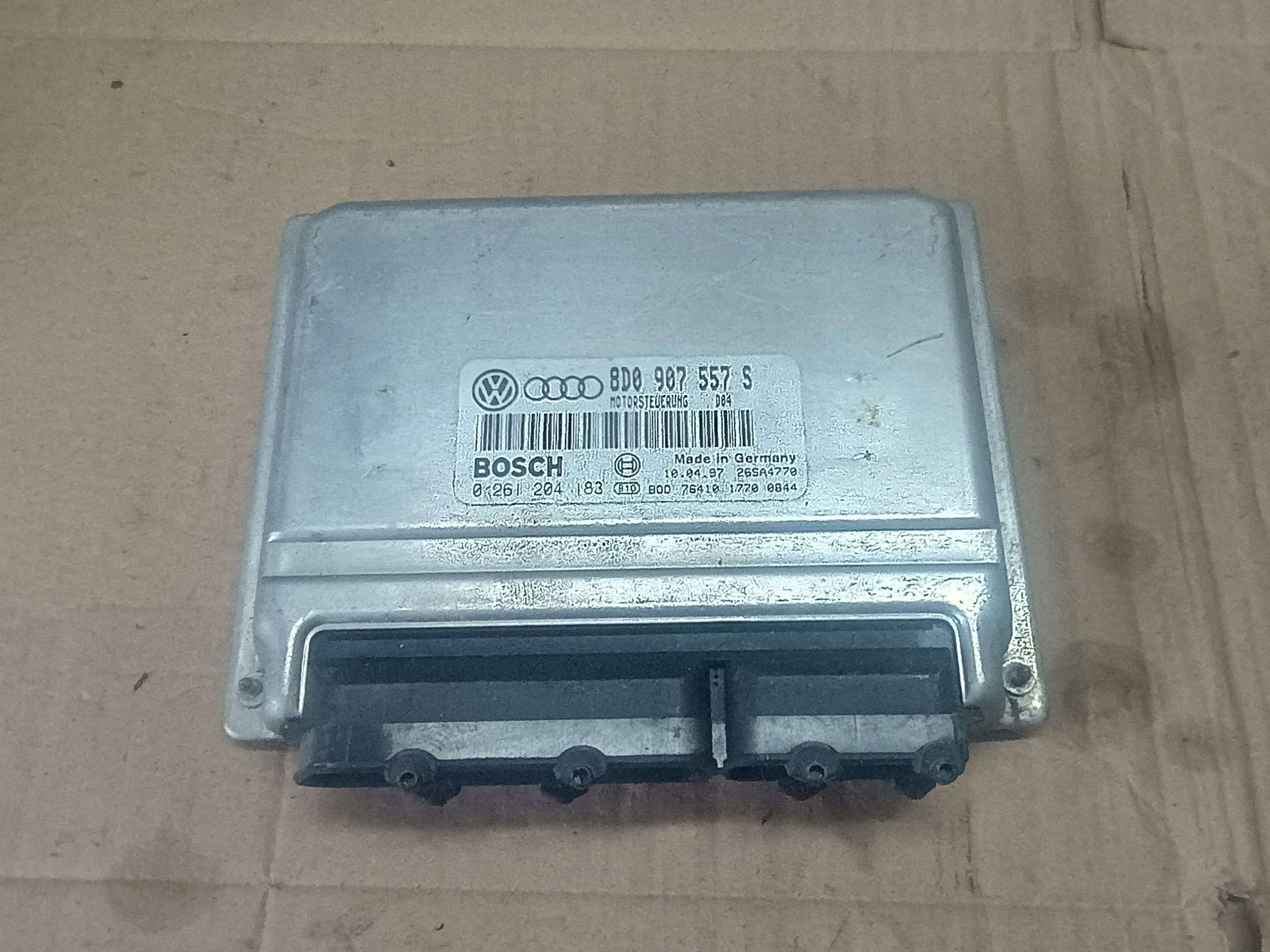 control unit of the engine 8D0907557S VW AUDI 1.8 B