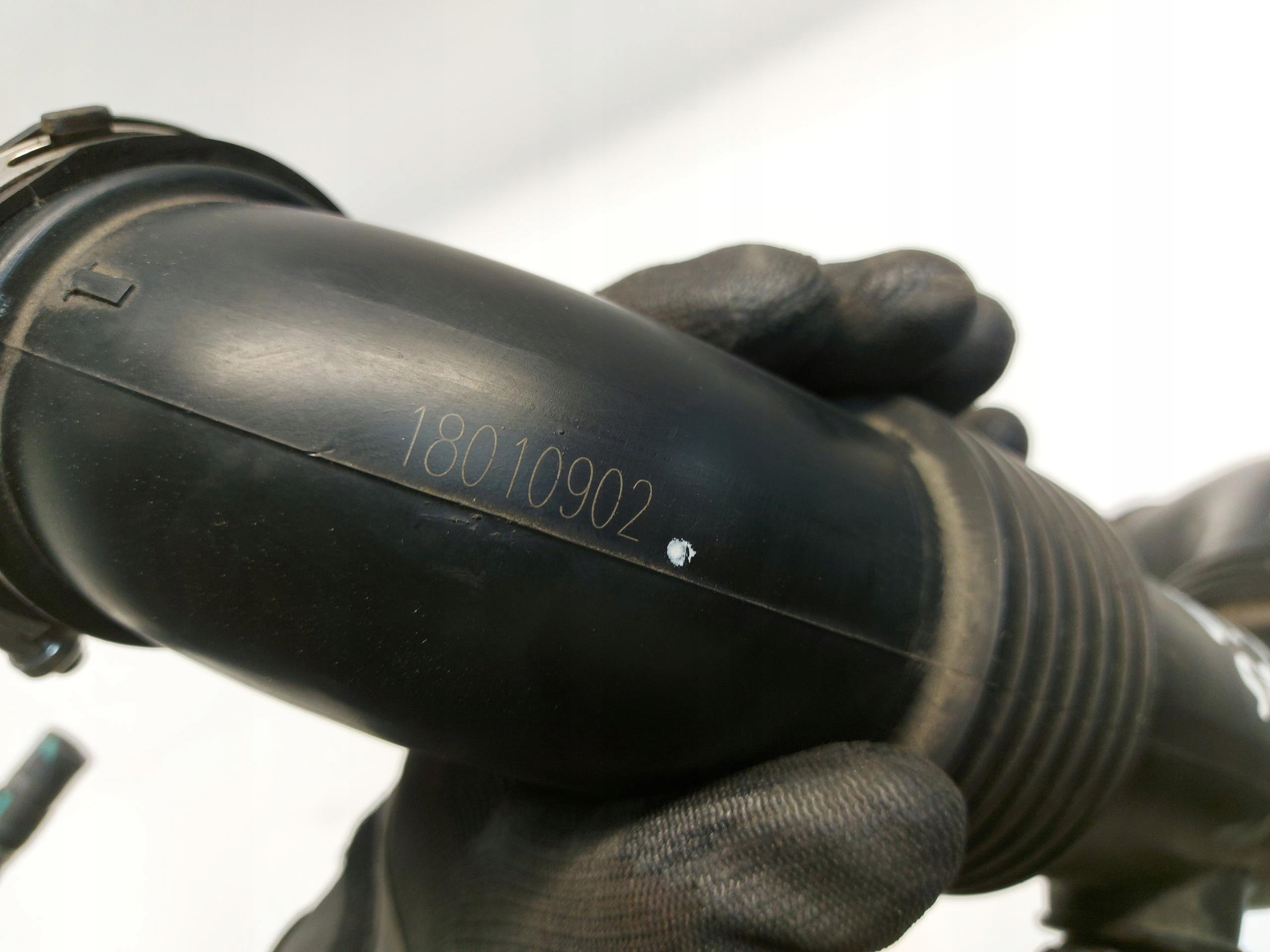 MG ZS 1.5B wiring pipe air 10462248