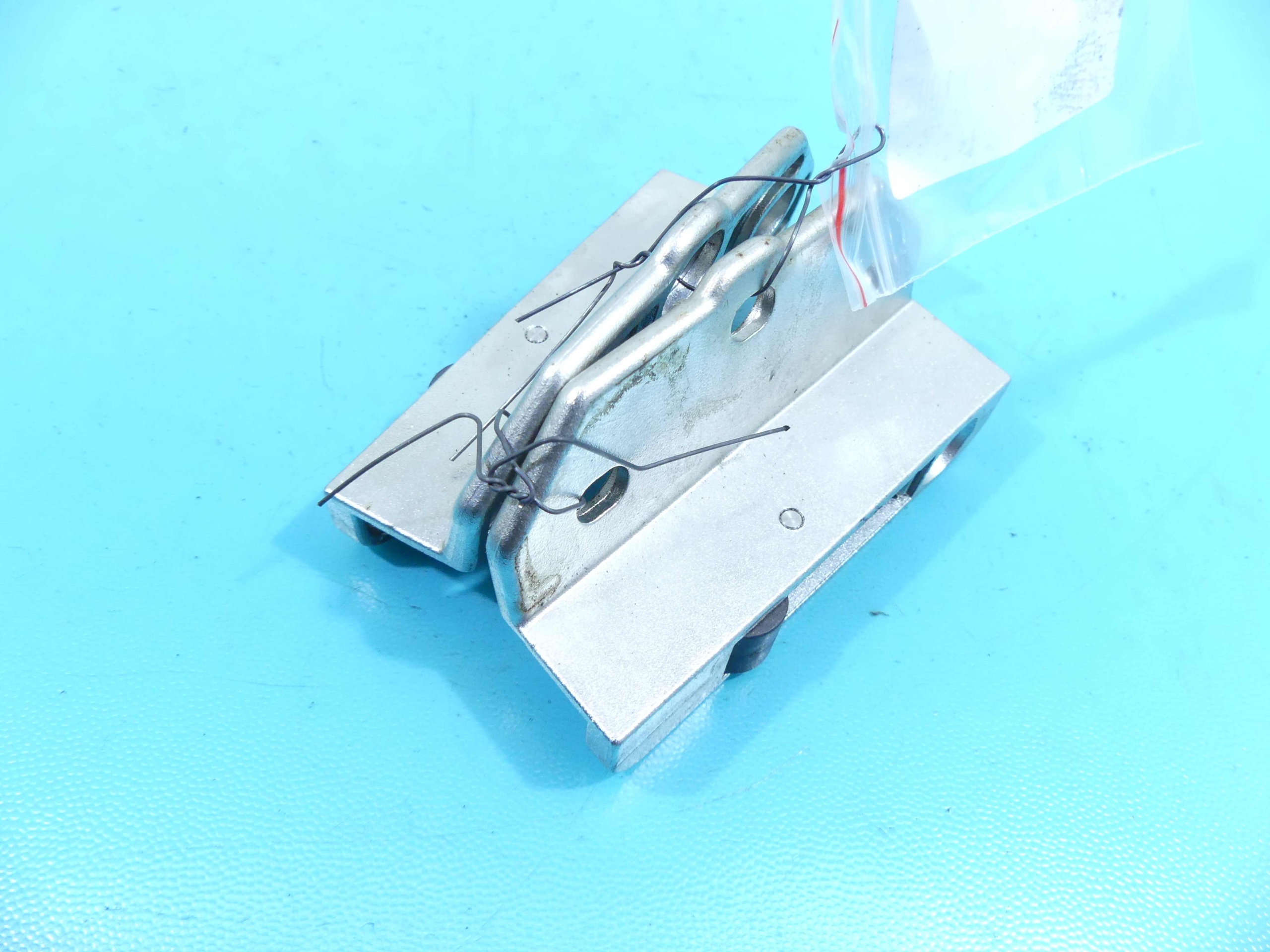 2X ZAMEK DACHU BMW 3 E46 CABRIO