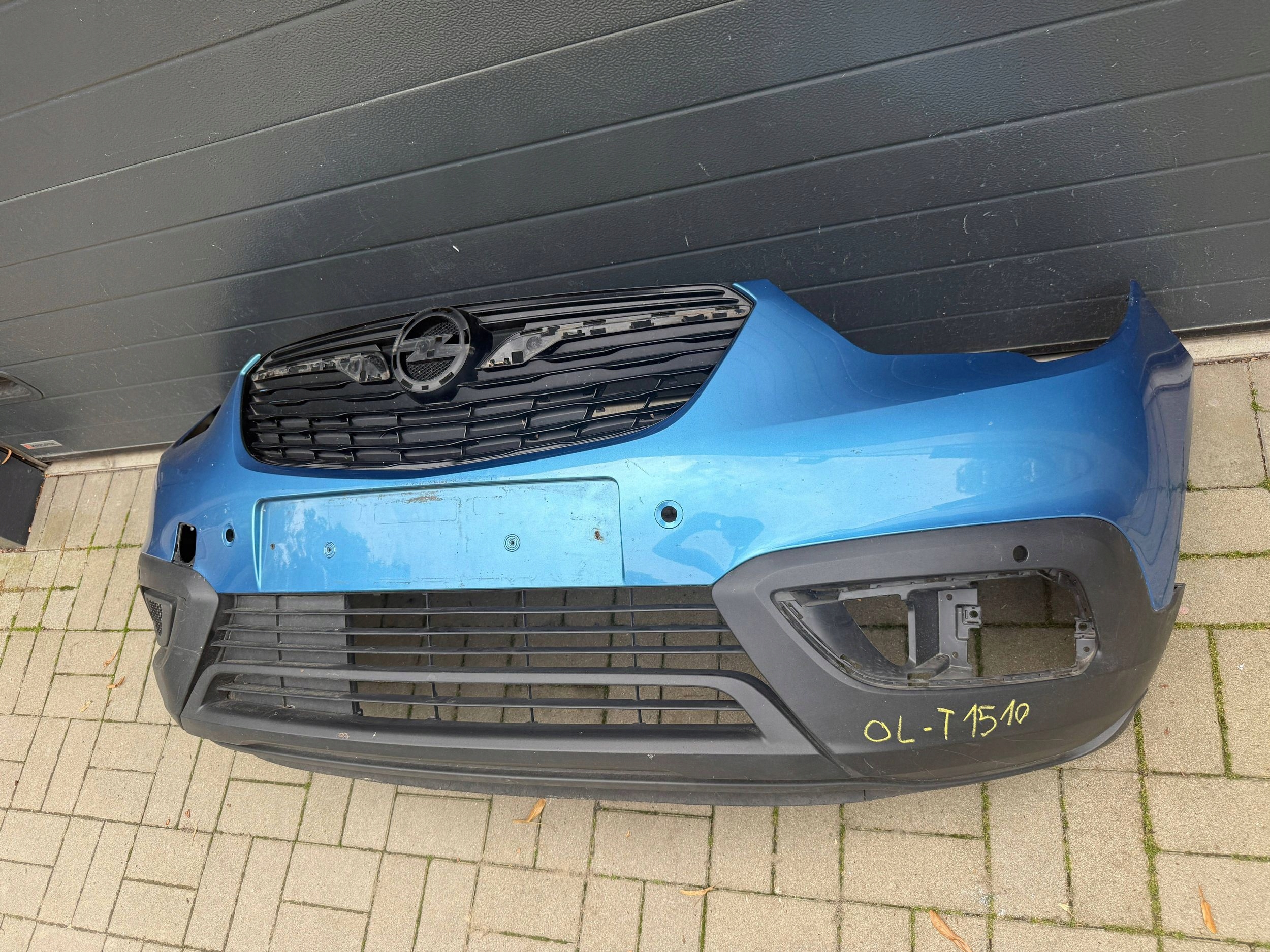 Opel Crossland X 17- bumper front front
