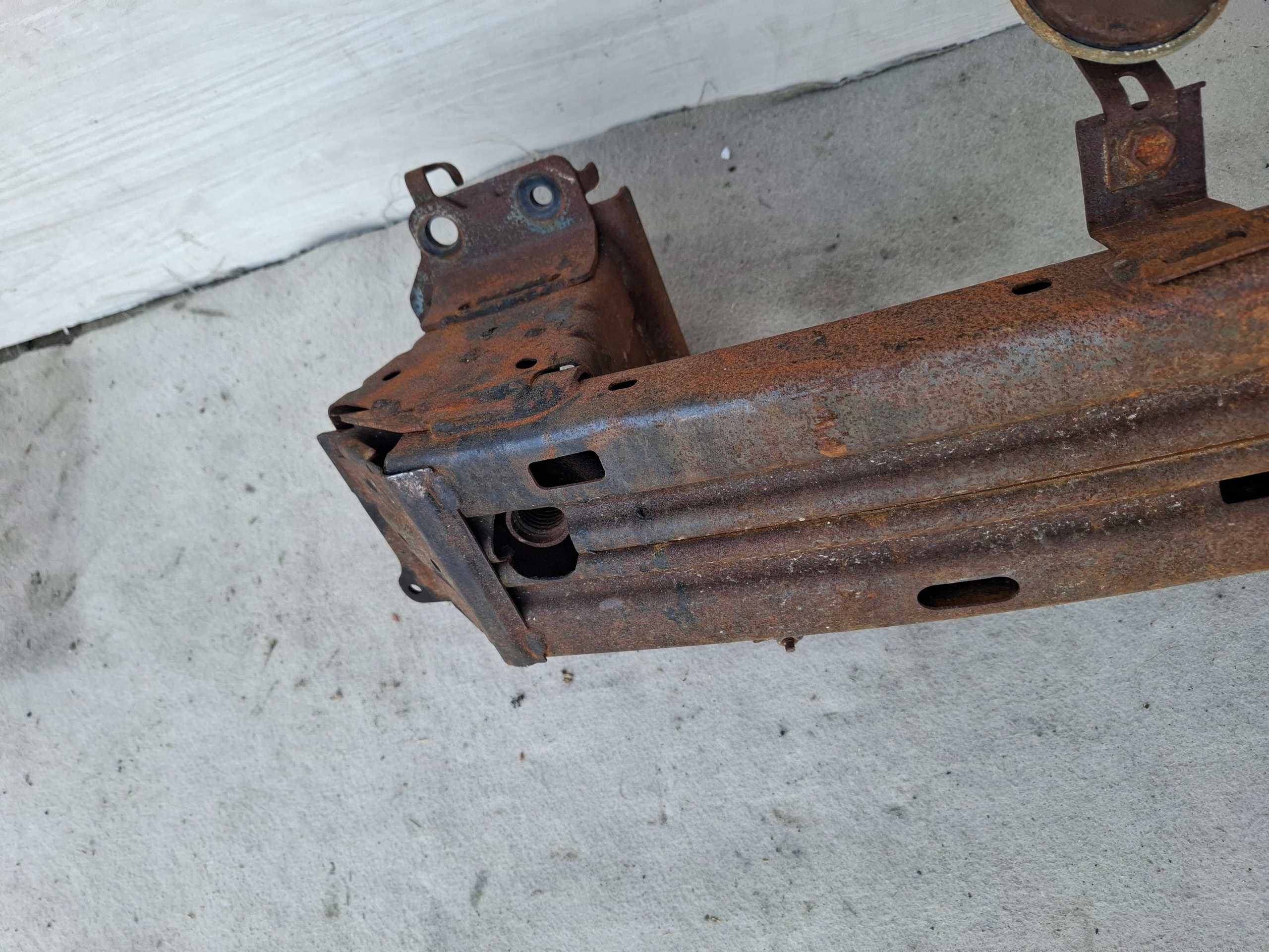 NISSAN QASHQAI J12 bumper support front 25r