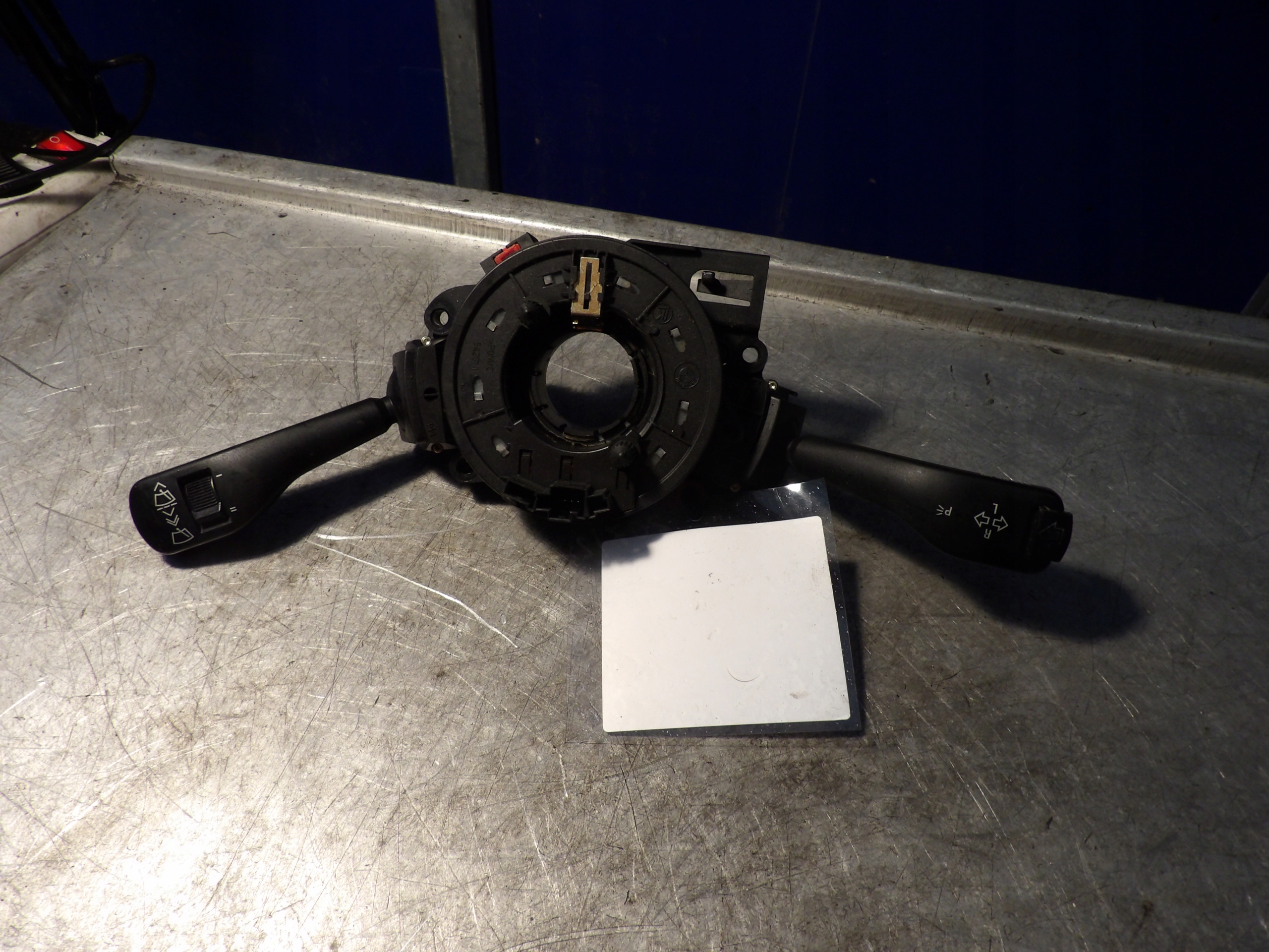 BMW E46 DEVIO LUCI TERGICRISTALLO TERGI COUPE 2,5B 8363668, 8363664