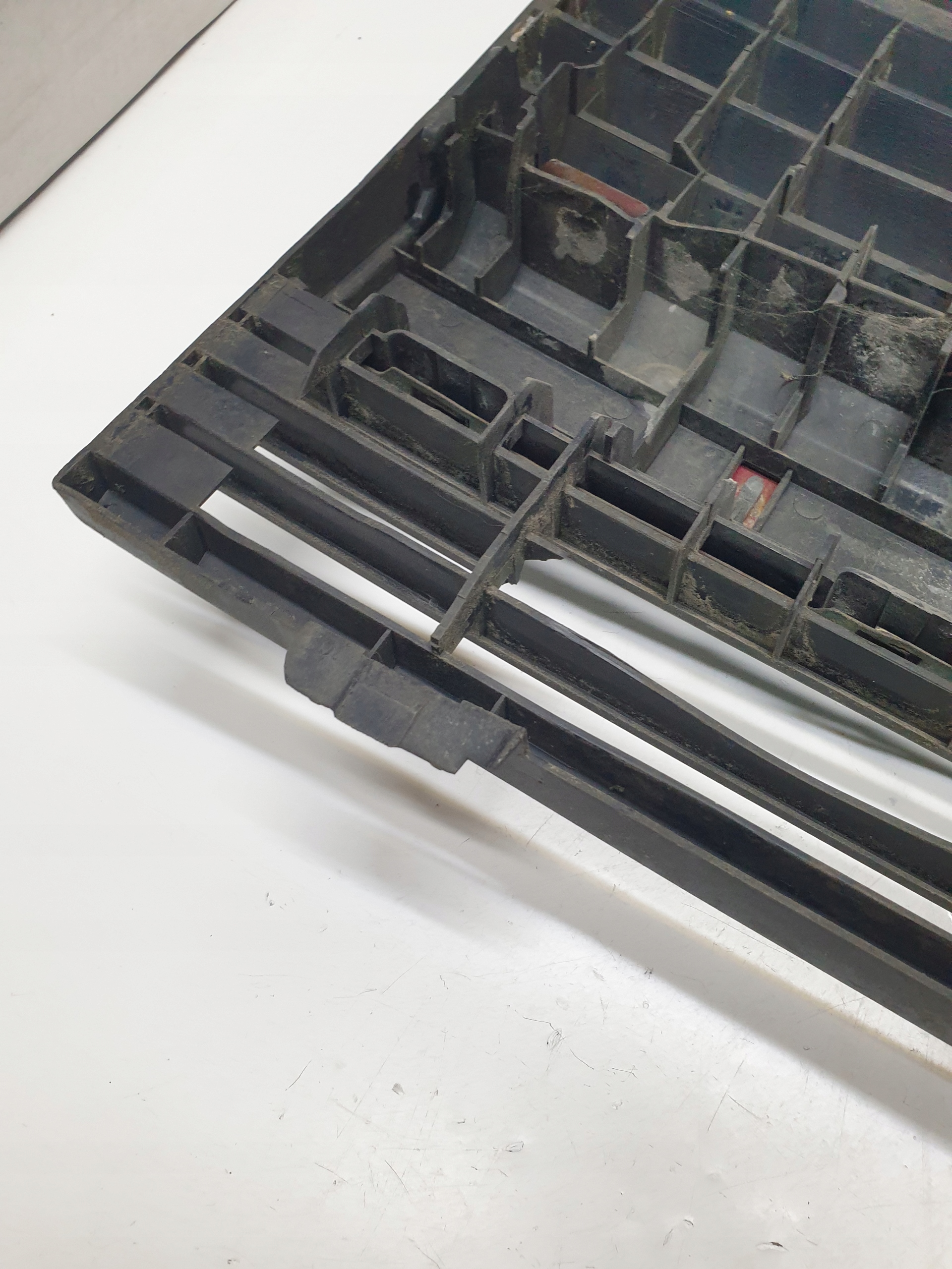 решетка радиатора vw T4 701853653C