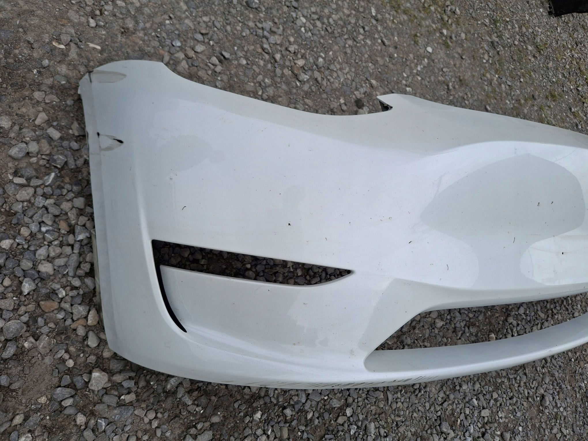 Frontstoßstange TESLA MODEL Y 2020R->