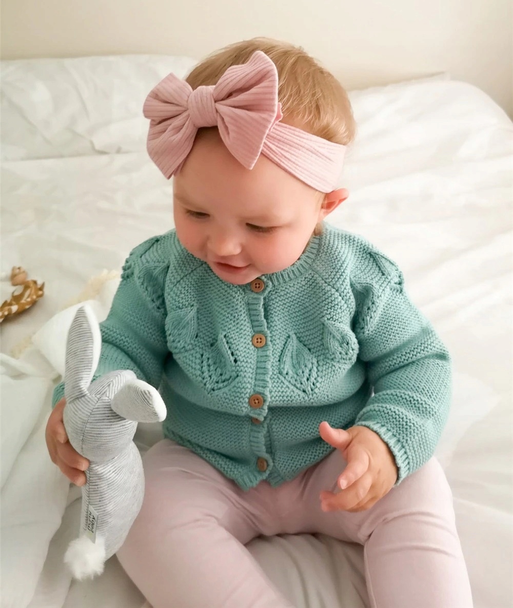 ZESTAW 3 SZEROKICH OPASEK DLA DZIEWCZYNKI KOKARDA BEŻ RÓŻOWA ECRU NA WIOSNĘ Rodzaj klasyczna