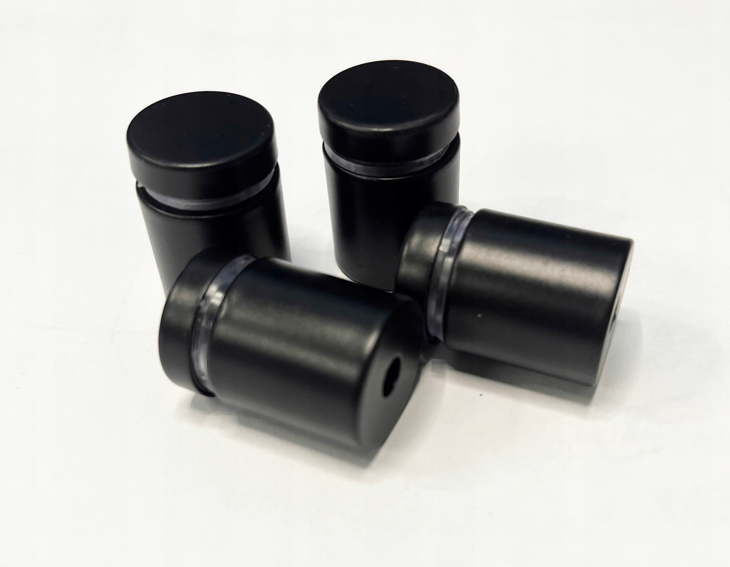 Panel szklany hartowany 60x60 PRZEZROCZYSTY szkło 6mm CZARNE DYSTANSE Liczba m² w ofercie 0.36 m²