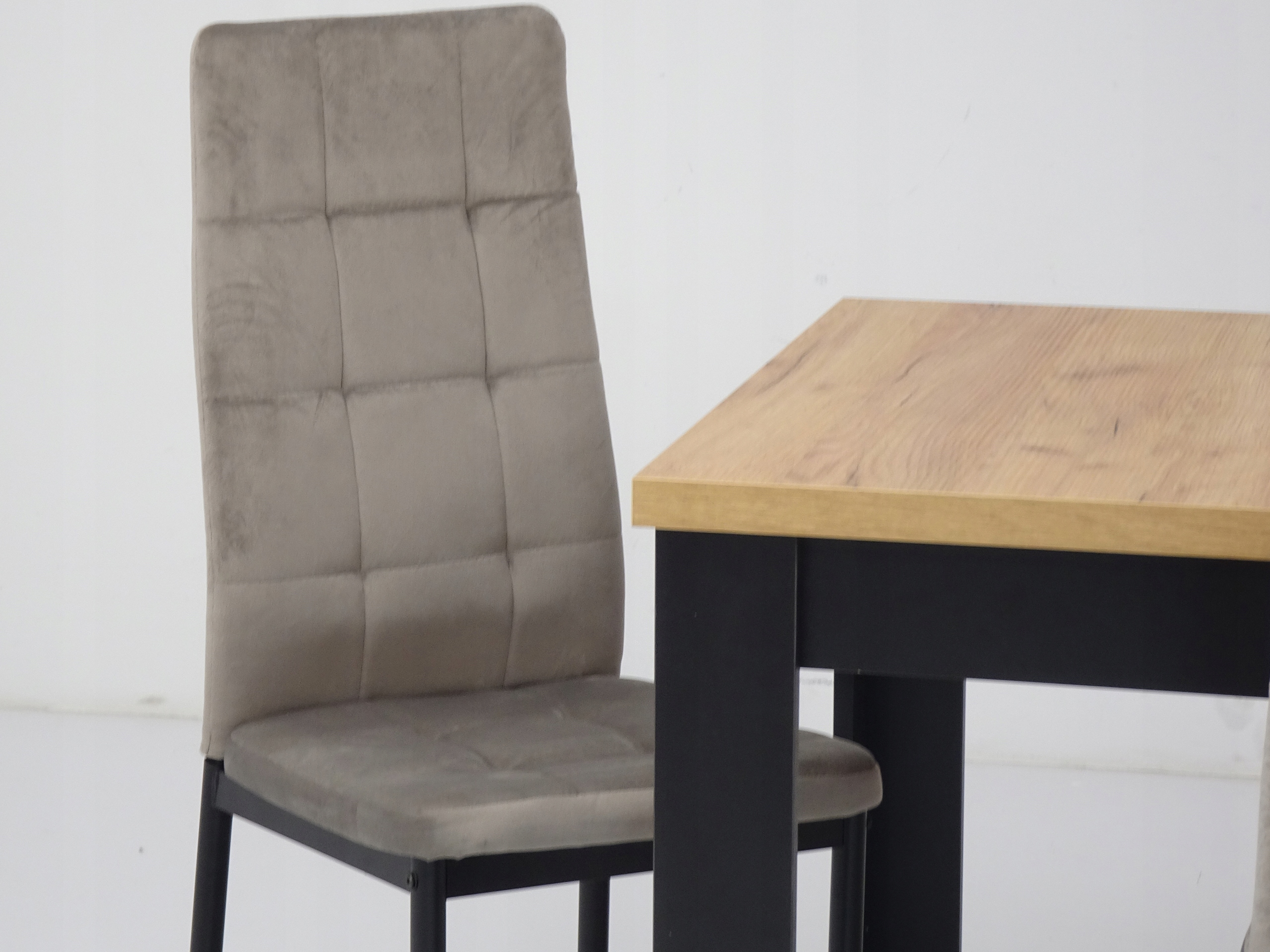 Zestaw stół 80x120 rozkładany do 160 blat DĄB KRAFT 4 TAPICEROWANE krzesła Szerokość stołu 80 cm