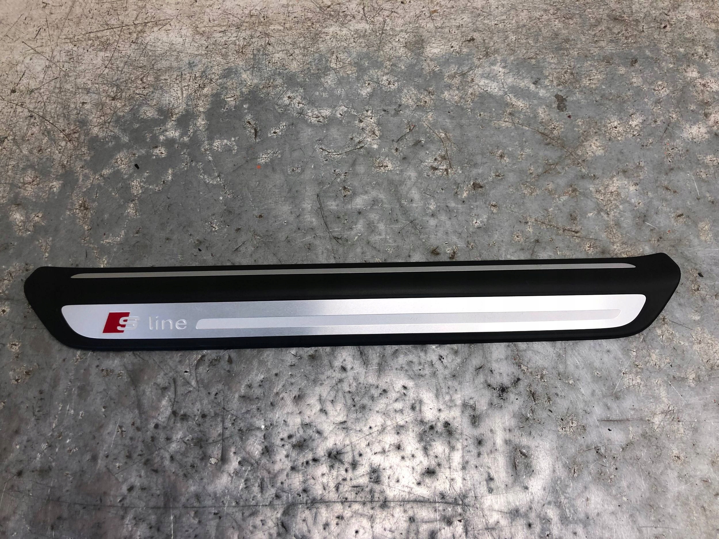 moulding threshold S-LINE right front AUDI Q3 8U 8U0853374B