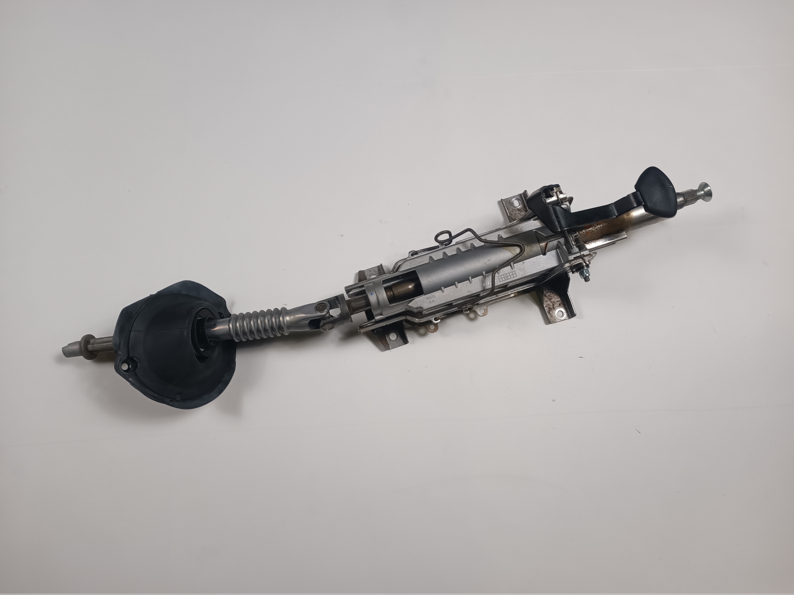 steering wheel rod Dodge Challenger 2015