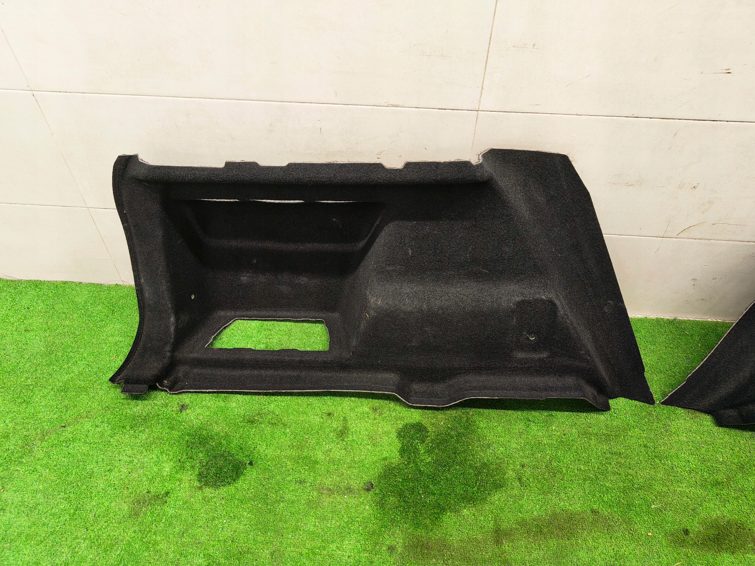 BMW X1 F48 side upholstery boot right left 6906282 6906281