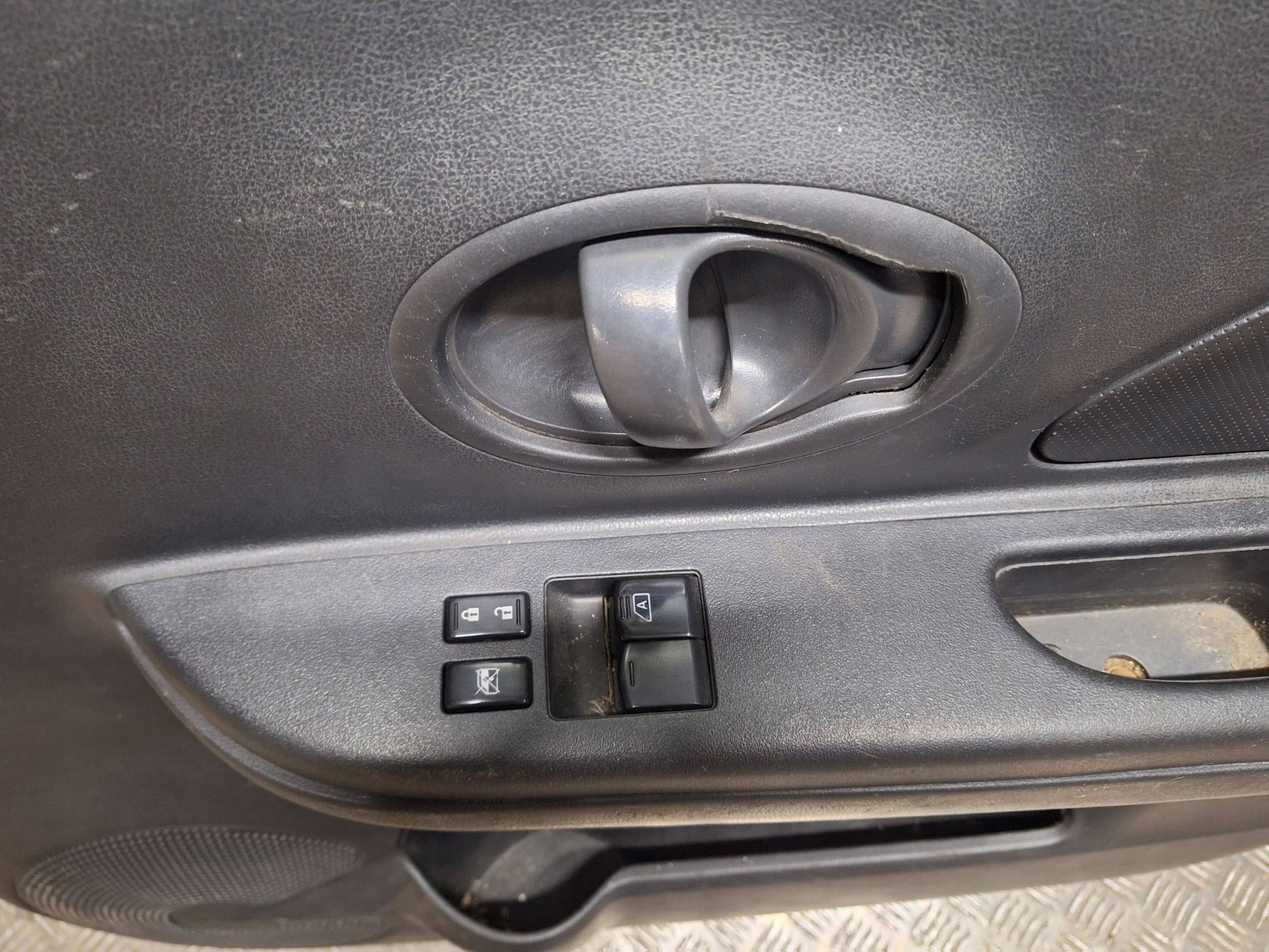 door right front NISSAN MICRA K13 10-17 complete