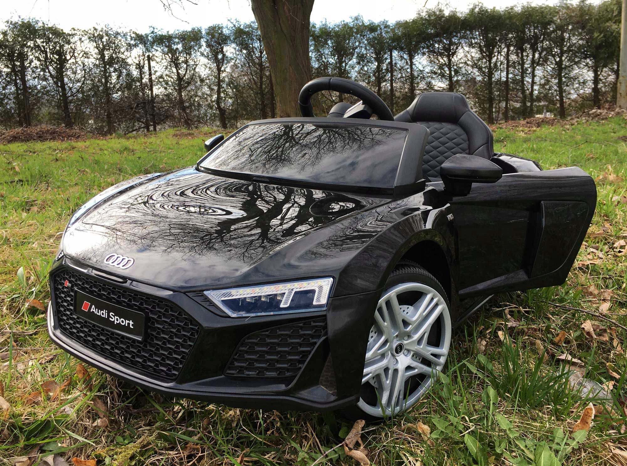 Audi R8 Spyder Auto Na Akumulator dla dzieci Stan opakowania oryginalne