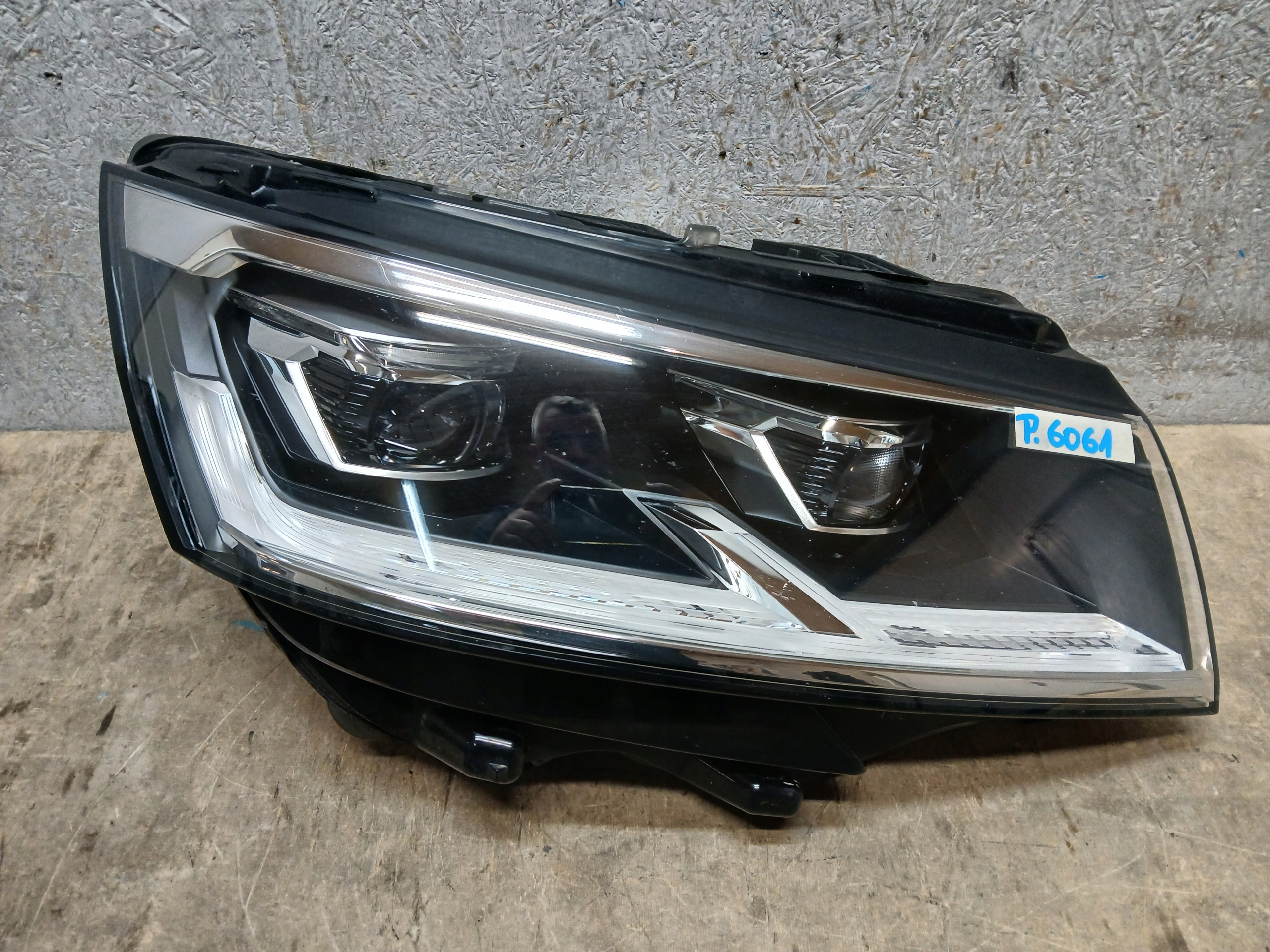 light front right VW T6 LIFT VW T6,1 FULL LED 7L1941036D
