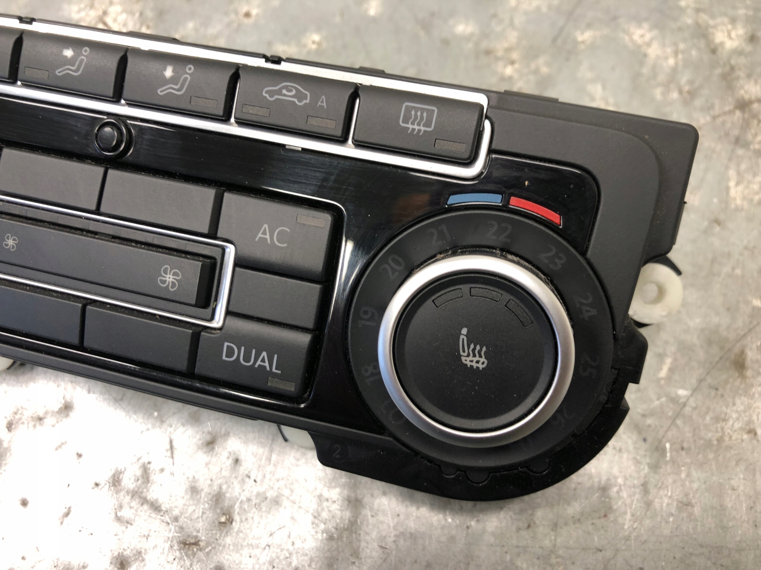 Unite commande clima VW GOLF VI 5K0907044BD