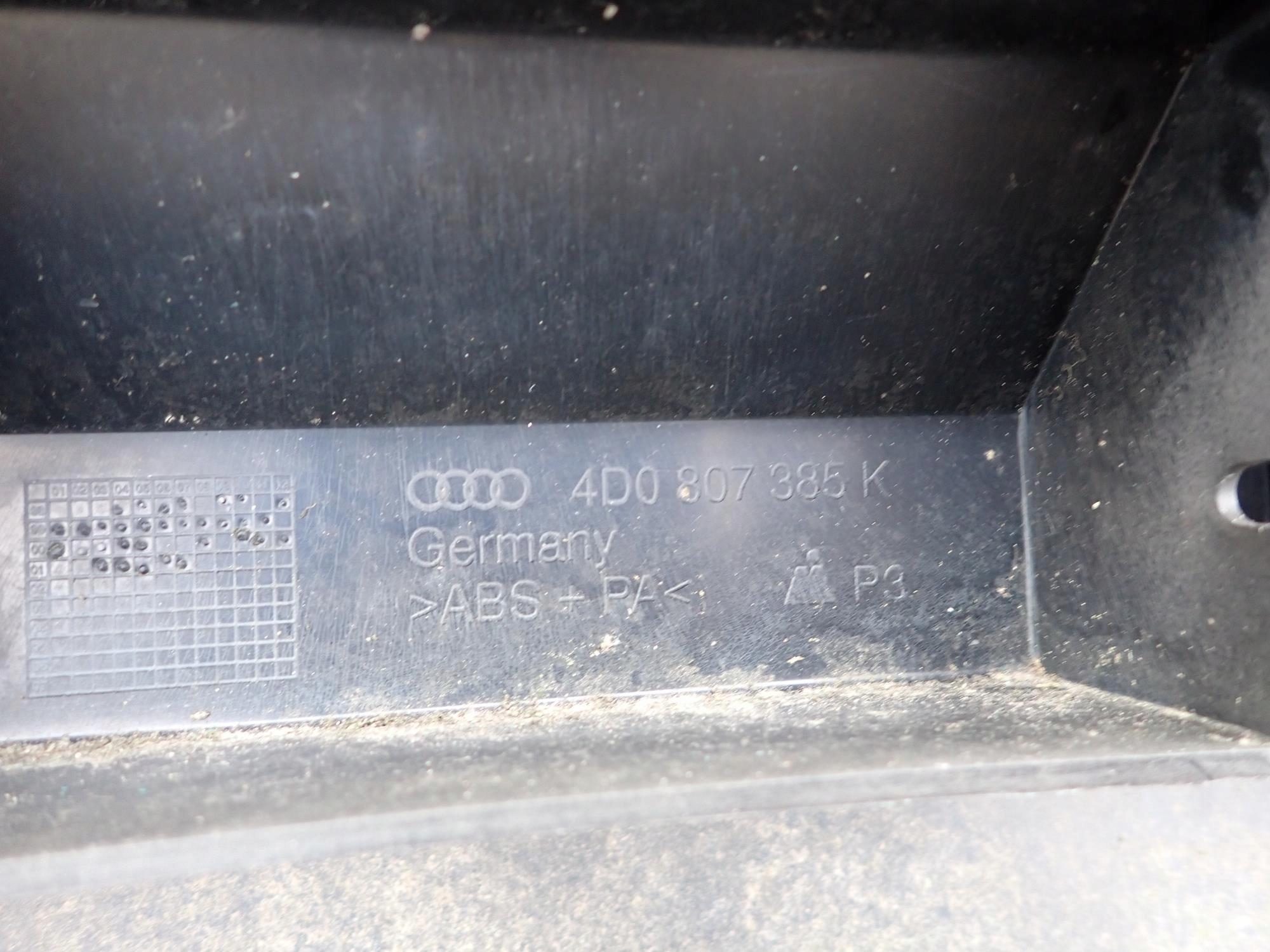 AUDI A8 e 1 D2 LIFT 99-02 Paraurti posteriore posteriore PDC