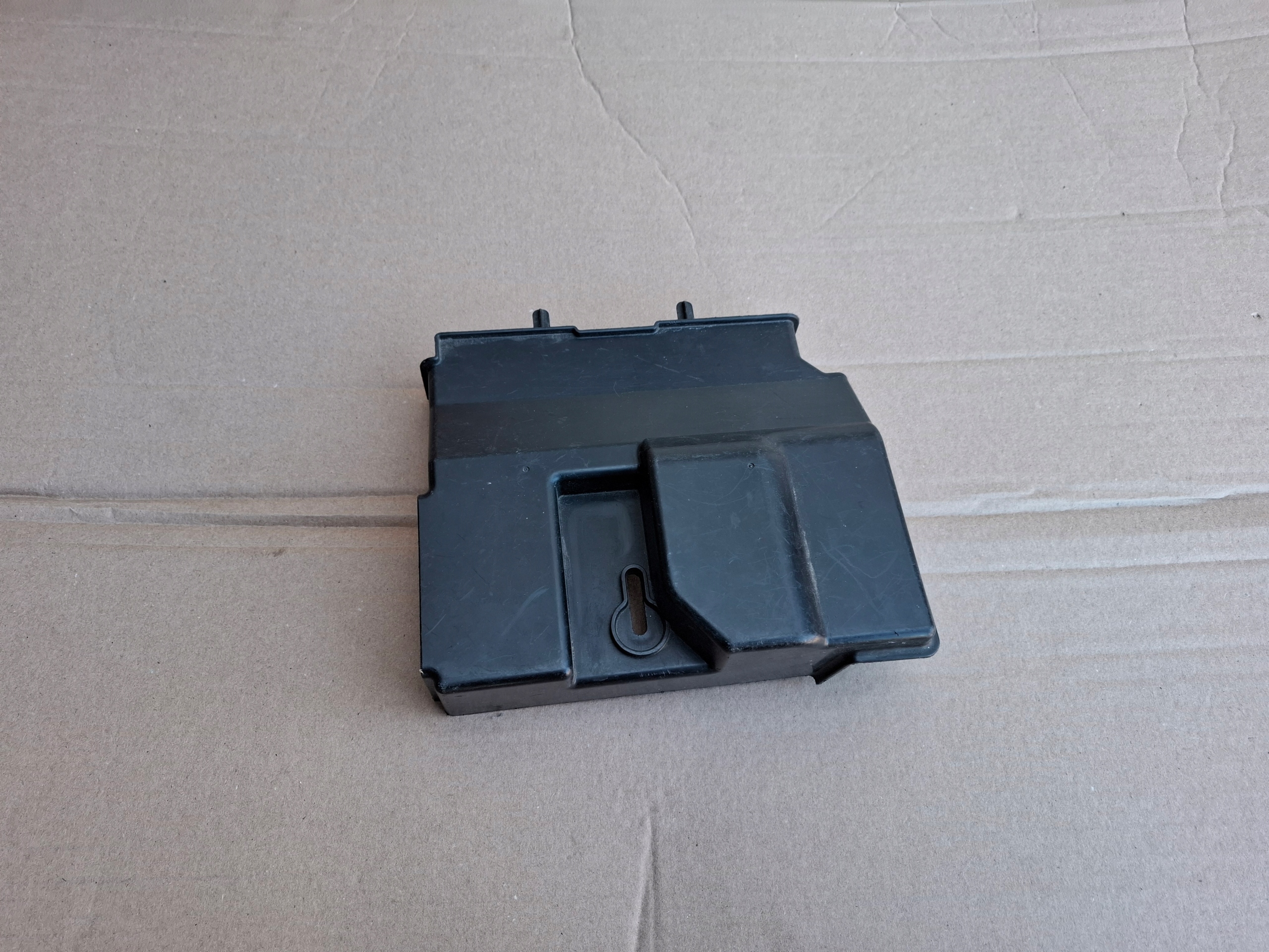 cover cover cover CITROEN C-ZERO 8202A176