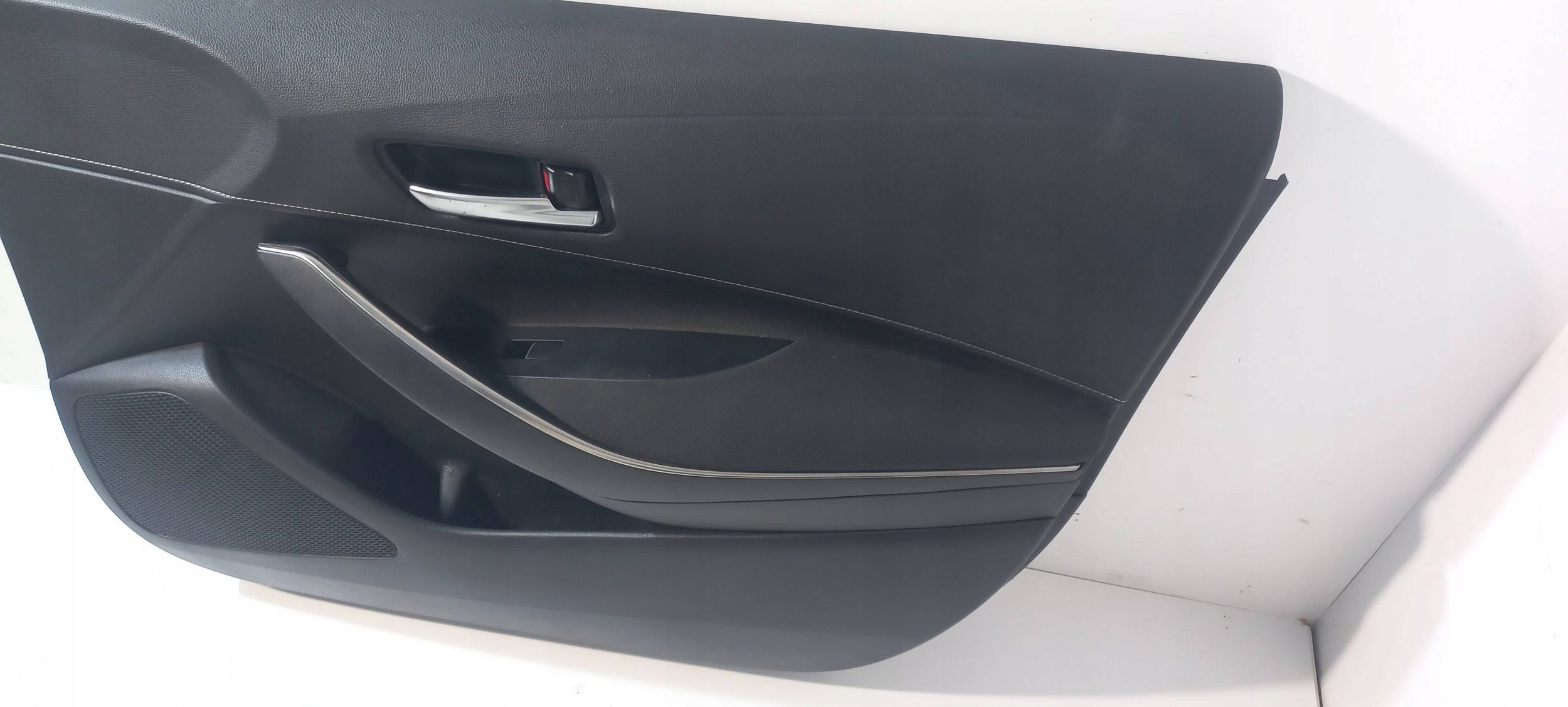 Toyota Corolla E210 E21 side door front right 6761102860 (ET147)