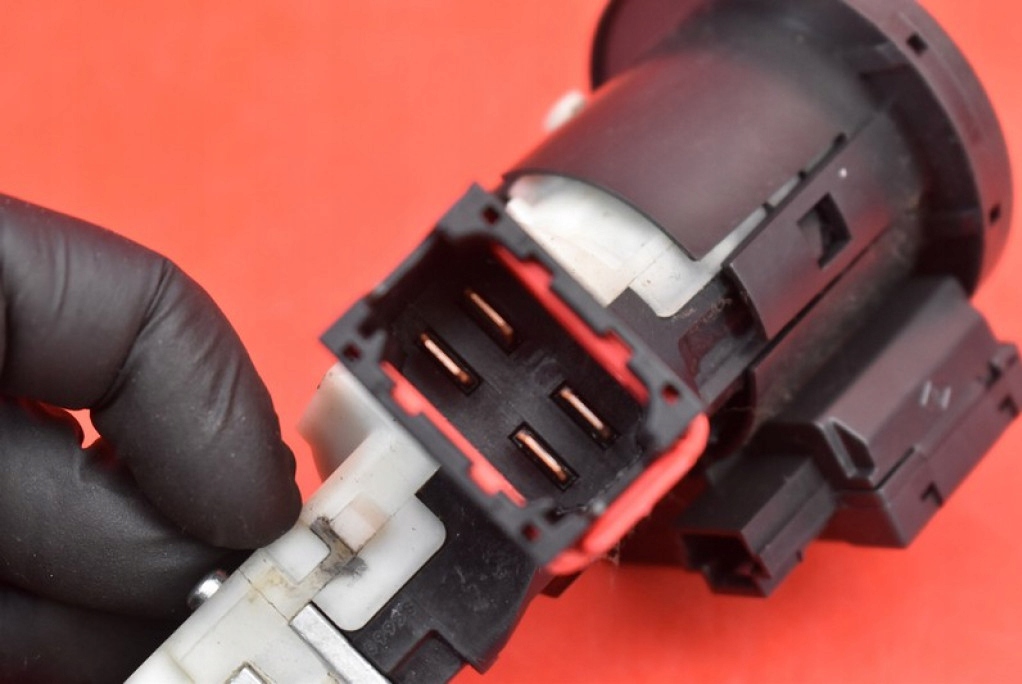 ignition key N0504858 RENAULT MODUS 1.2 16V 75 KM 04-07