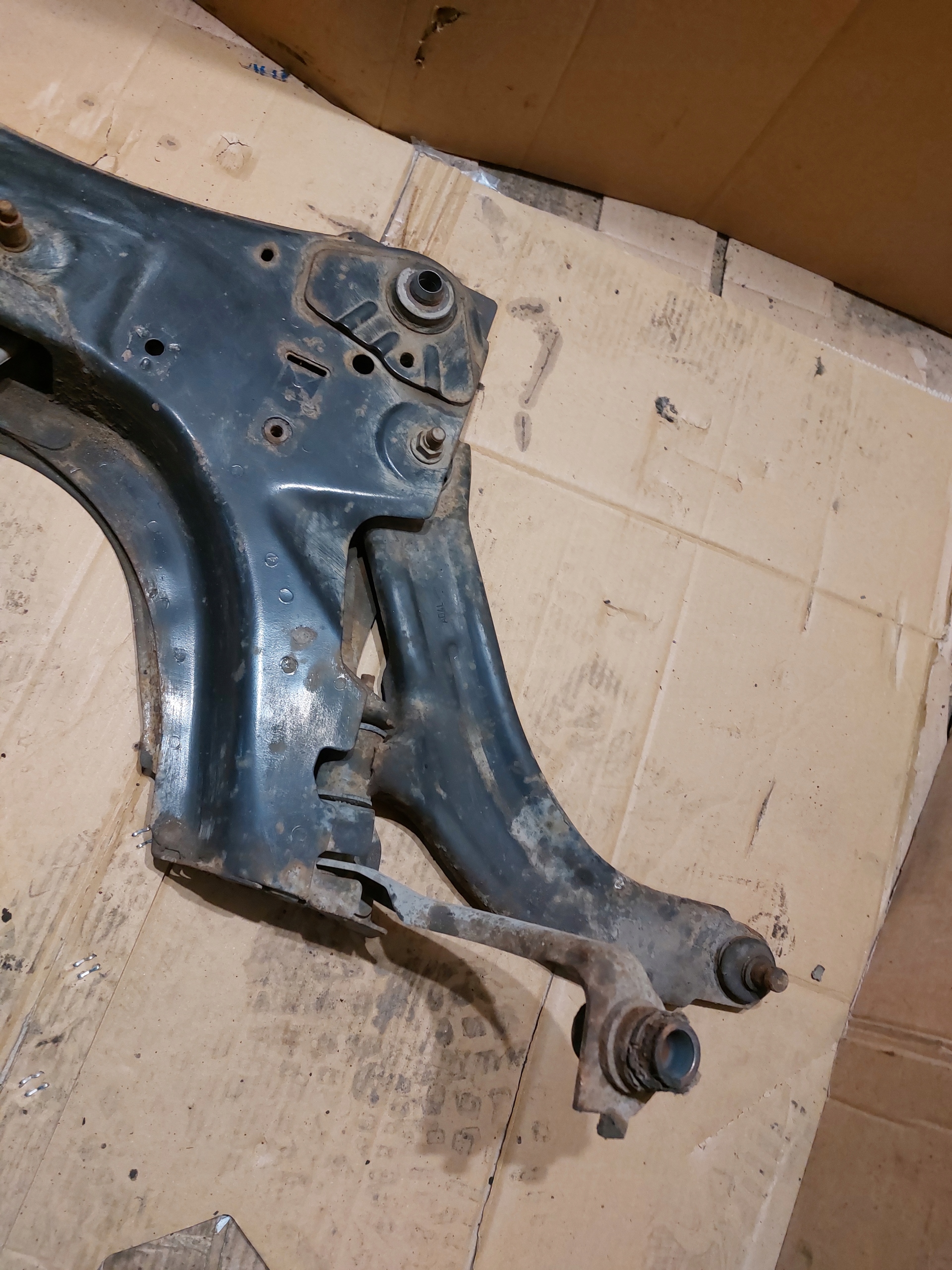 axle beam front NISSAN MICRA K12 1.2