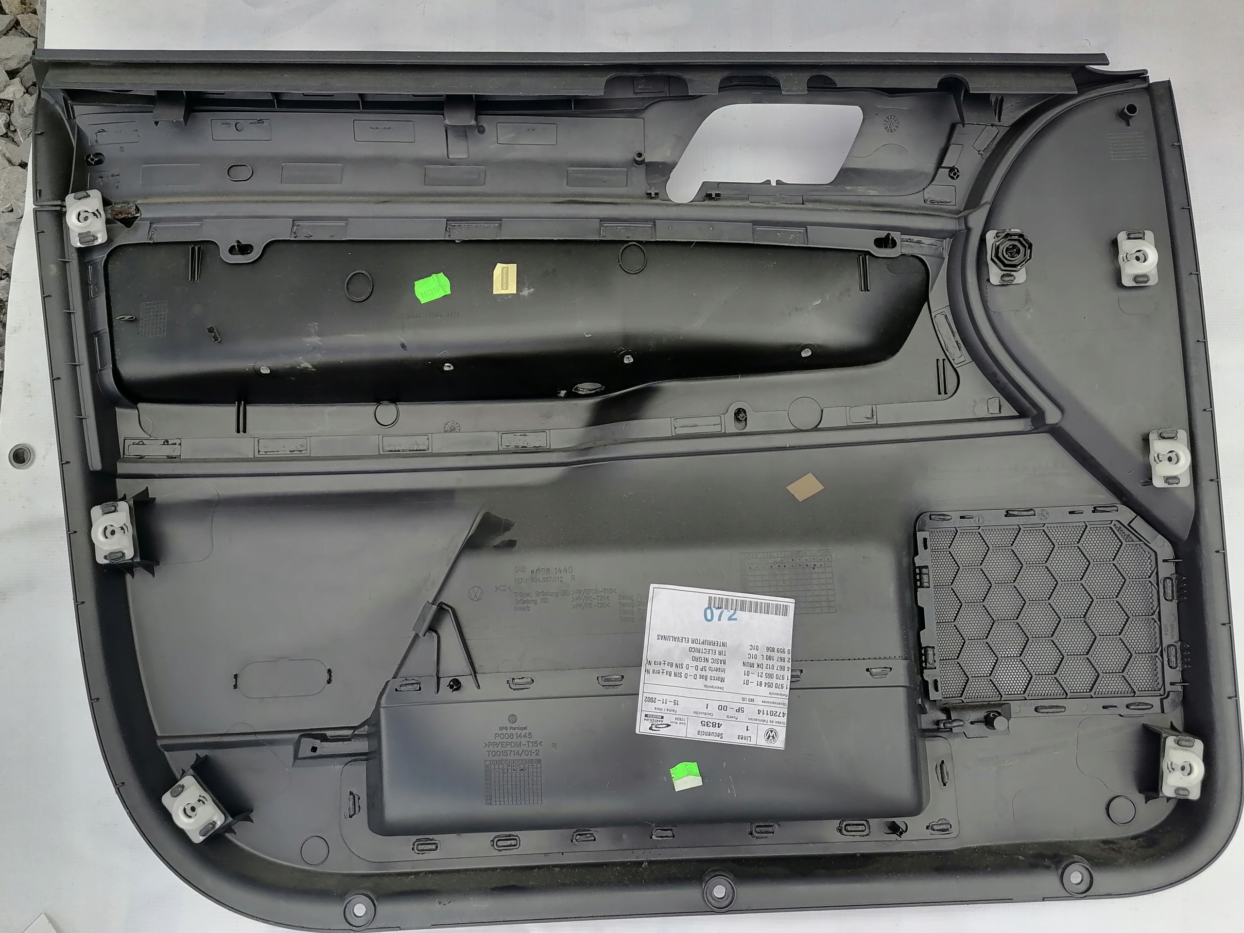 VW POLO 9N TAPICERKA DRZWI PRAWE PRZÓD Producent części VW