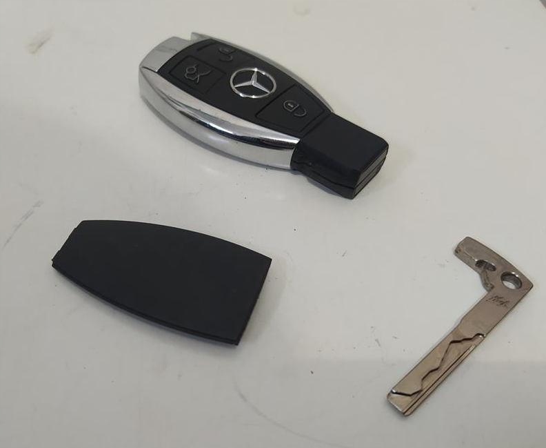 Брелок для ключів Mercedes W205 CCAB11LP0930T4