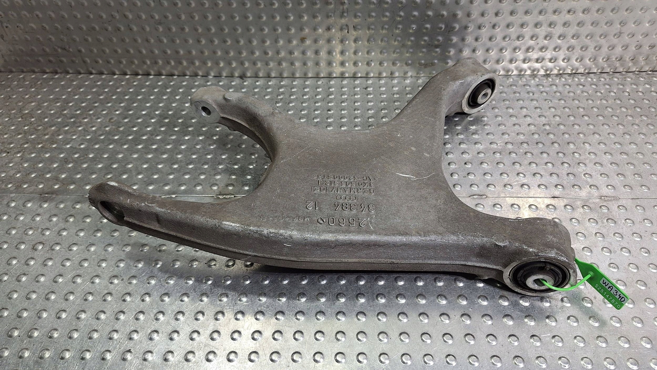 Querlenker Achsträgers rechts heck 8K0505312J AUDI A4 B8 A5 8T Original