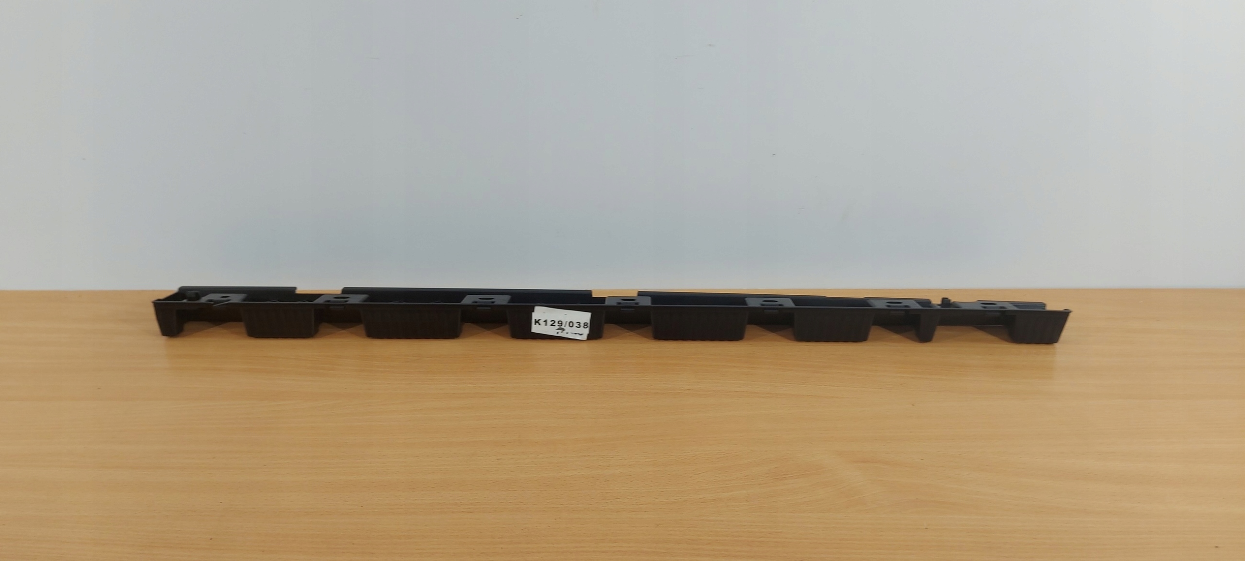 BMW X1 E84 right moulding holder of the threshold bracket ORG