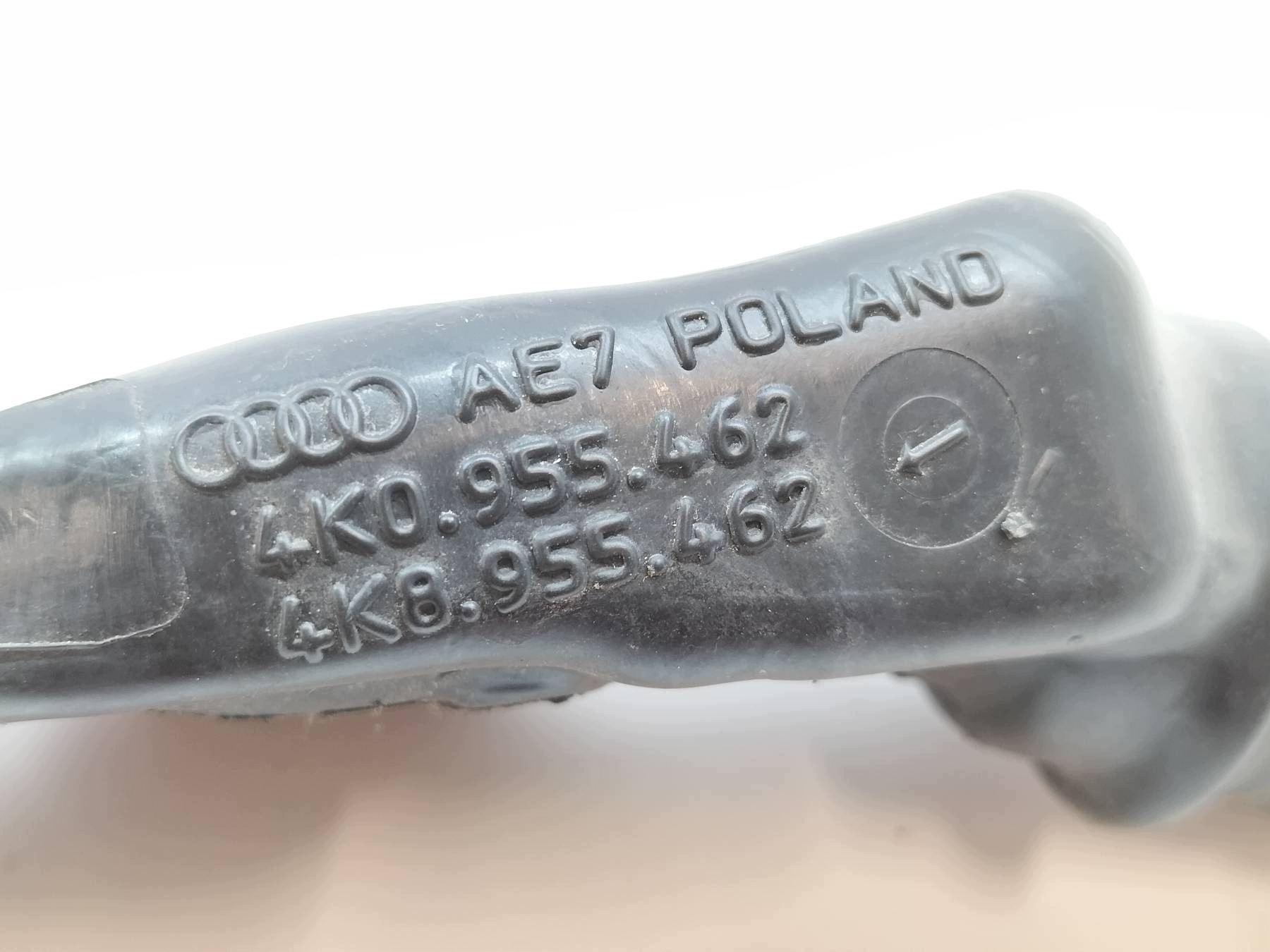 nadrzka ostrekovacov einfüll 4K8955462 4K0955462 Audi A7 II (2018-2025) C8