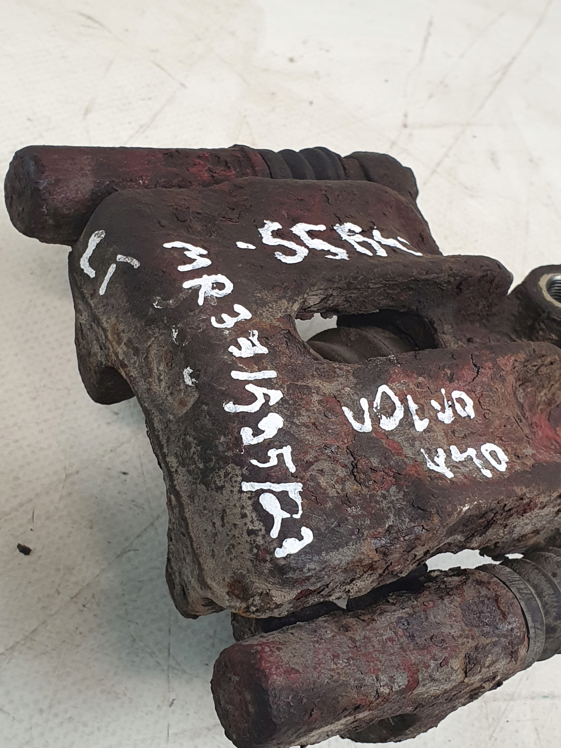 caliper brake rear part left VOLVO S40 and 96r. 1.8B