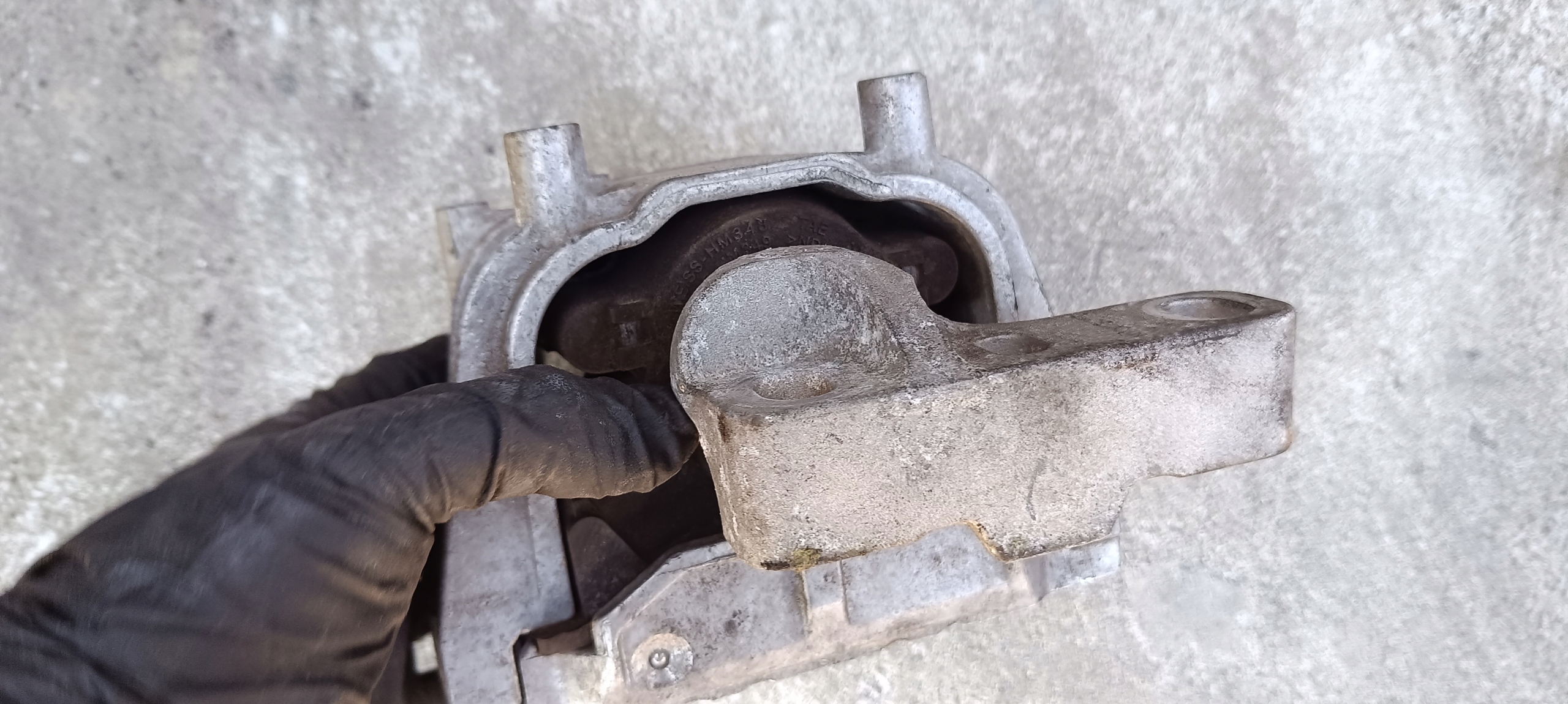 holder engine mount SKODA VOLKSWAGEN 2.0 TDI 1K0199262CB